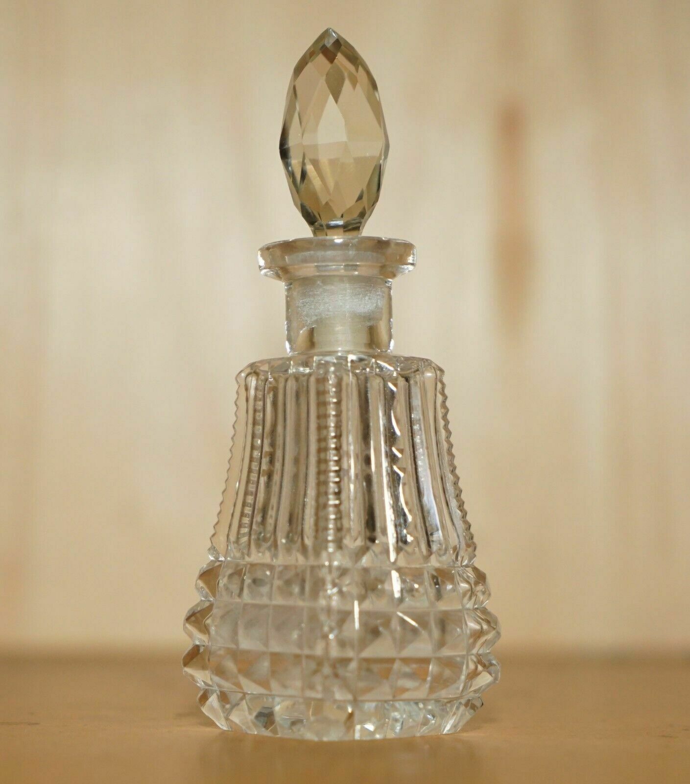 Fancy Fine Antique Cut Glass Crystal Collectable Dressing Table Perfume Bottle