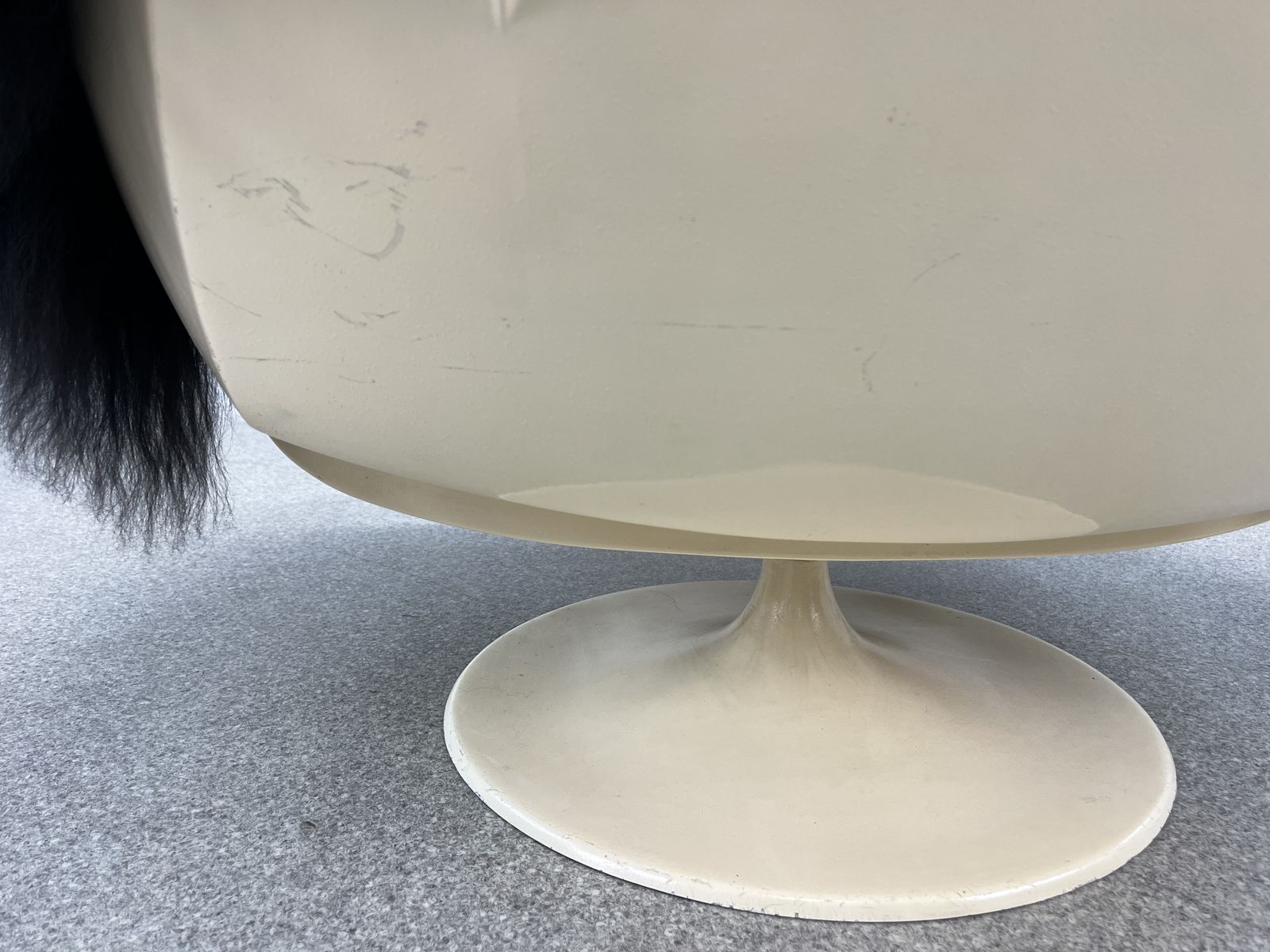 photo for sale Sheepskin Lurashell Space Age Swivel Chair Chaise Longue Fluffy Furry Yetti