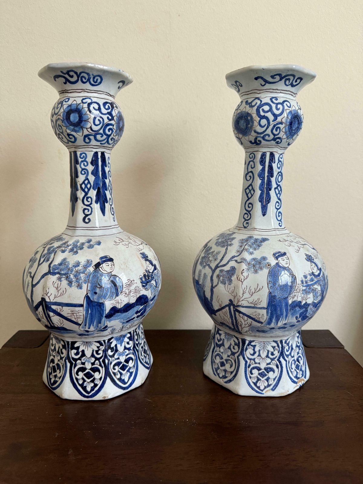 Early 18th Century Pair Of Delft Vases photo 2000.0