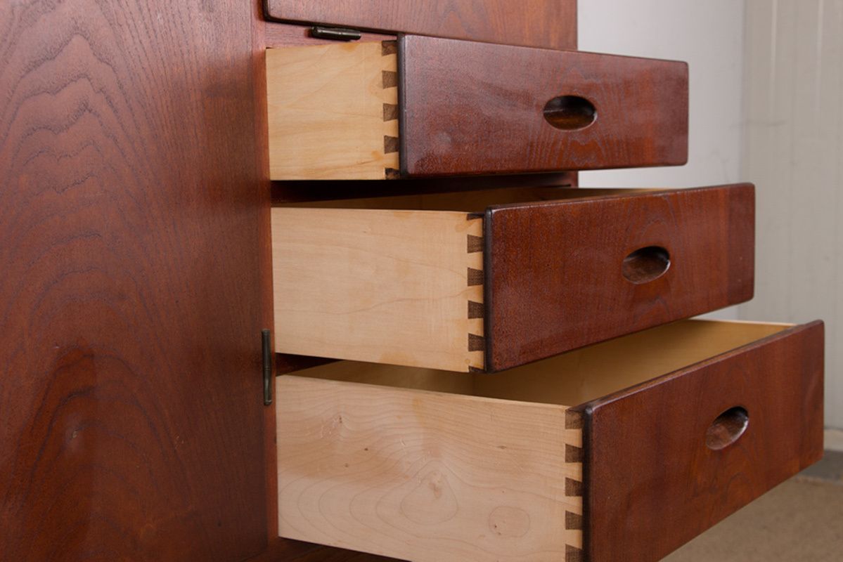 Buffet haut danois en teck et chêne, par Kurt Ostervig pour Randers Mobelfabrik, 1960. photo furniture