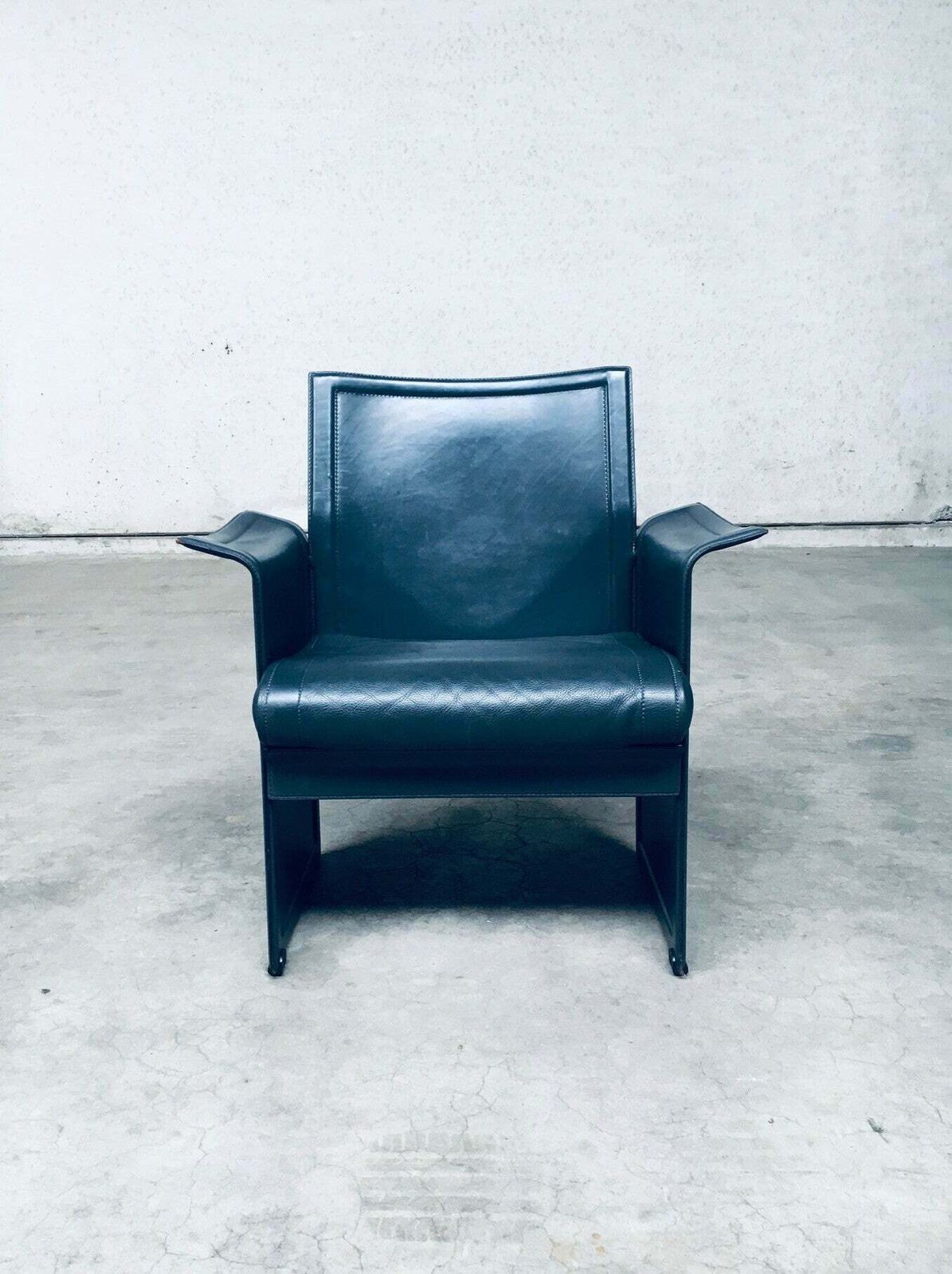 Postmodern Design Korium Km1 Leather Armchair By Tito Agnoli For Matteo Grassi, Italy 1980's photo 1650.0