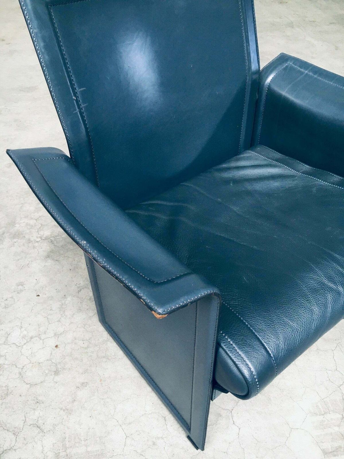1650.0 Postmodern Design Korium Km1 Leather Armchair By Tito Agnoli For Matteo Grassi, Italy 1980's photo