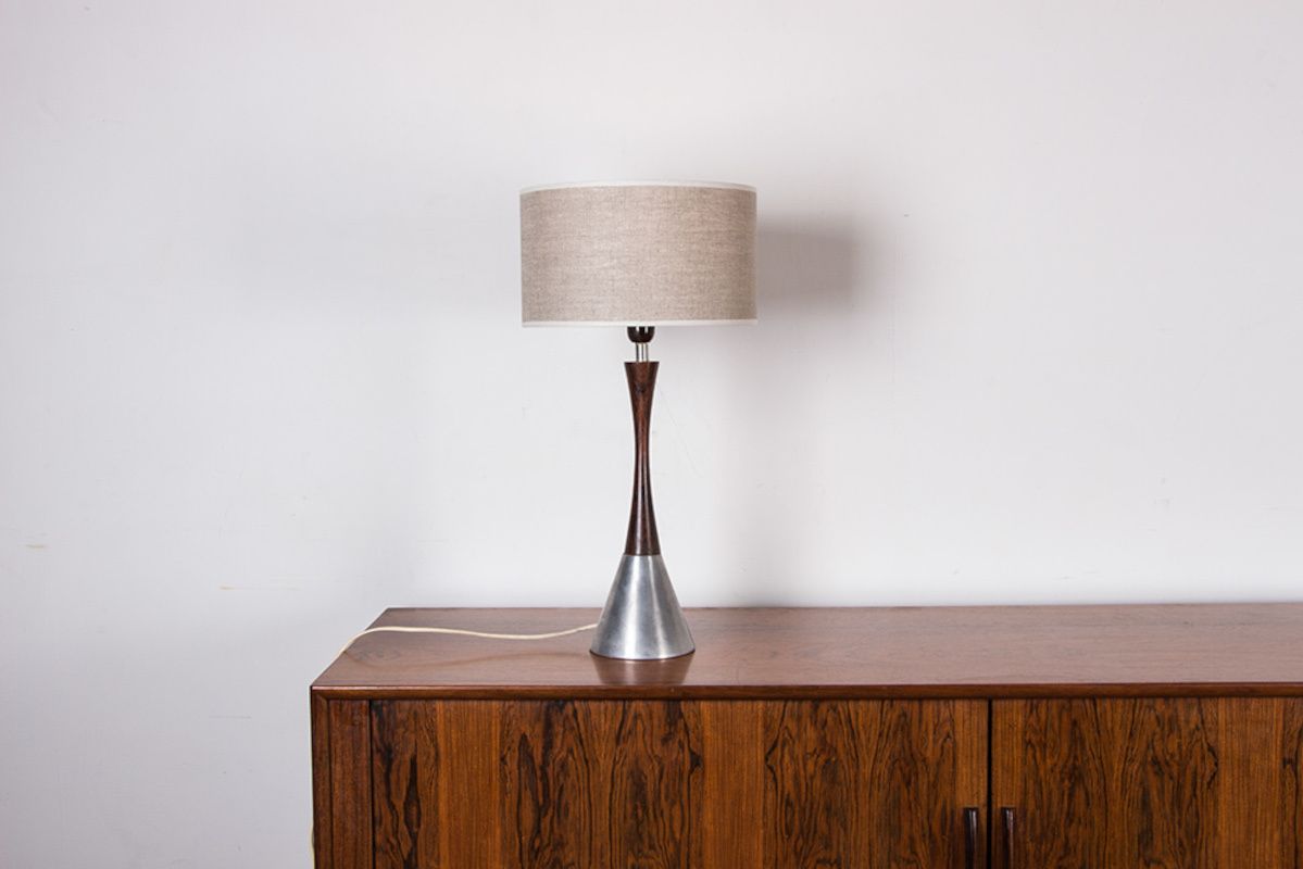 Lampe de table suédoise en aluminium, palissandre et bakélite par Bergboms, 1960. photo 750.0