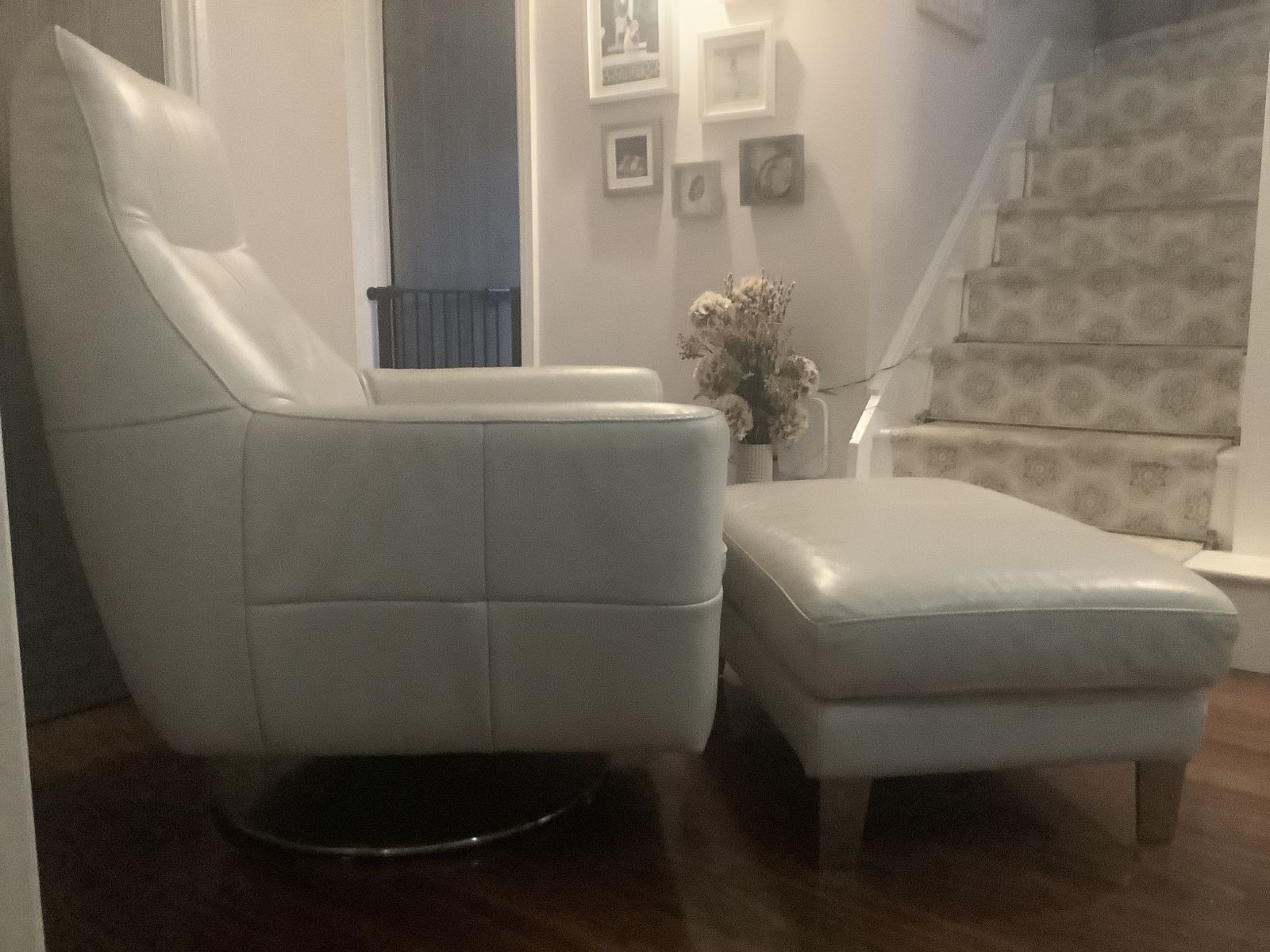 Leather Swivel Chair With Footstall photo furniture