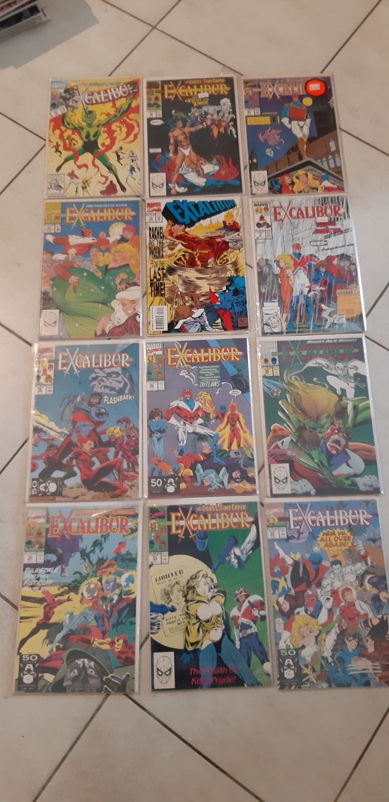 Lot Of 134 Marvel Us Comics From The 90s photo furniture