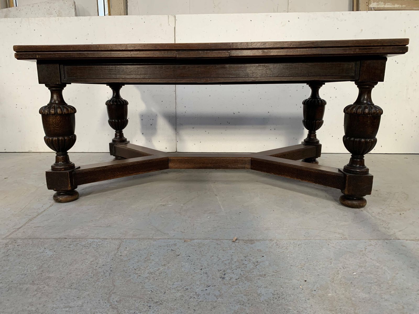 photo furniture Renaissance Style Table In Oak, 20th Century