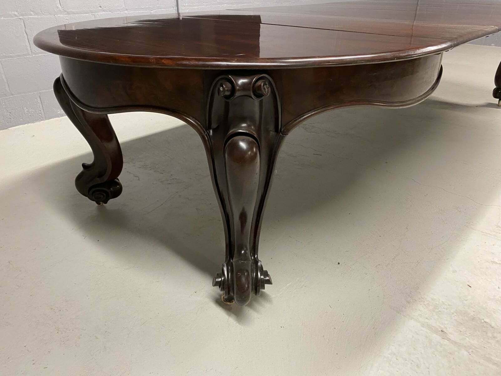 photo vinterior 11ft Rare 1831 1901 Antique Grand William IV Cuban Mahogany Sabre Leg Dining Table