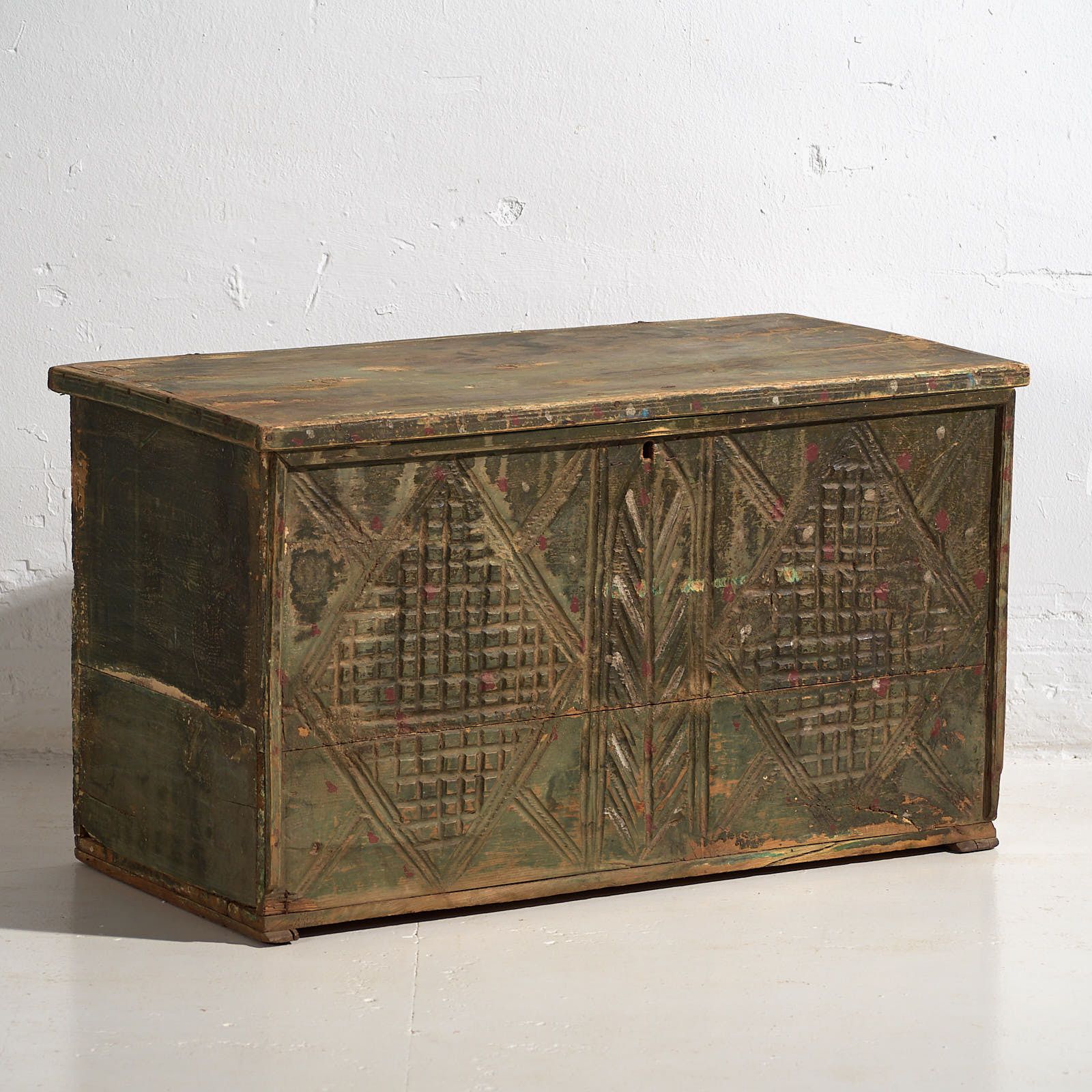 Antique Green Patina Antique Chest (C.1920) #58