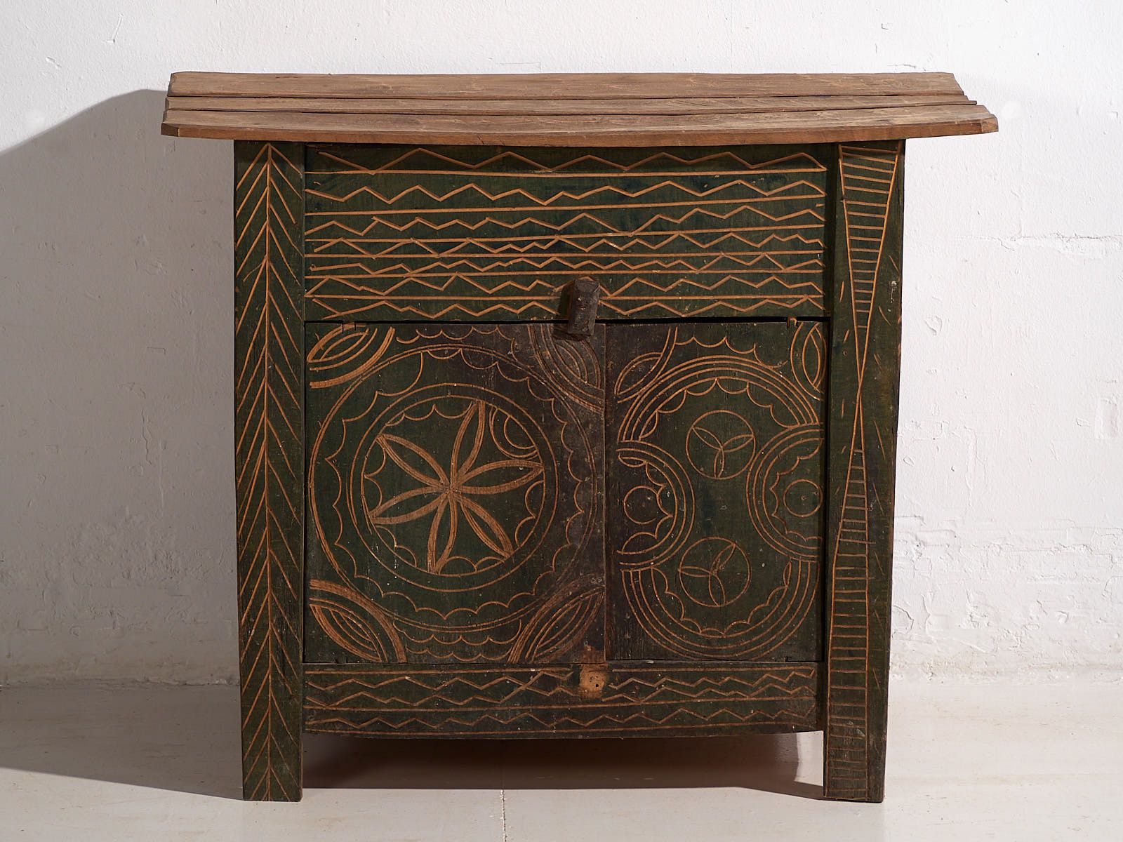 Antique Green Primitive Style Chest Of Drawers (C.1920) #71 photo furniture