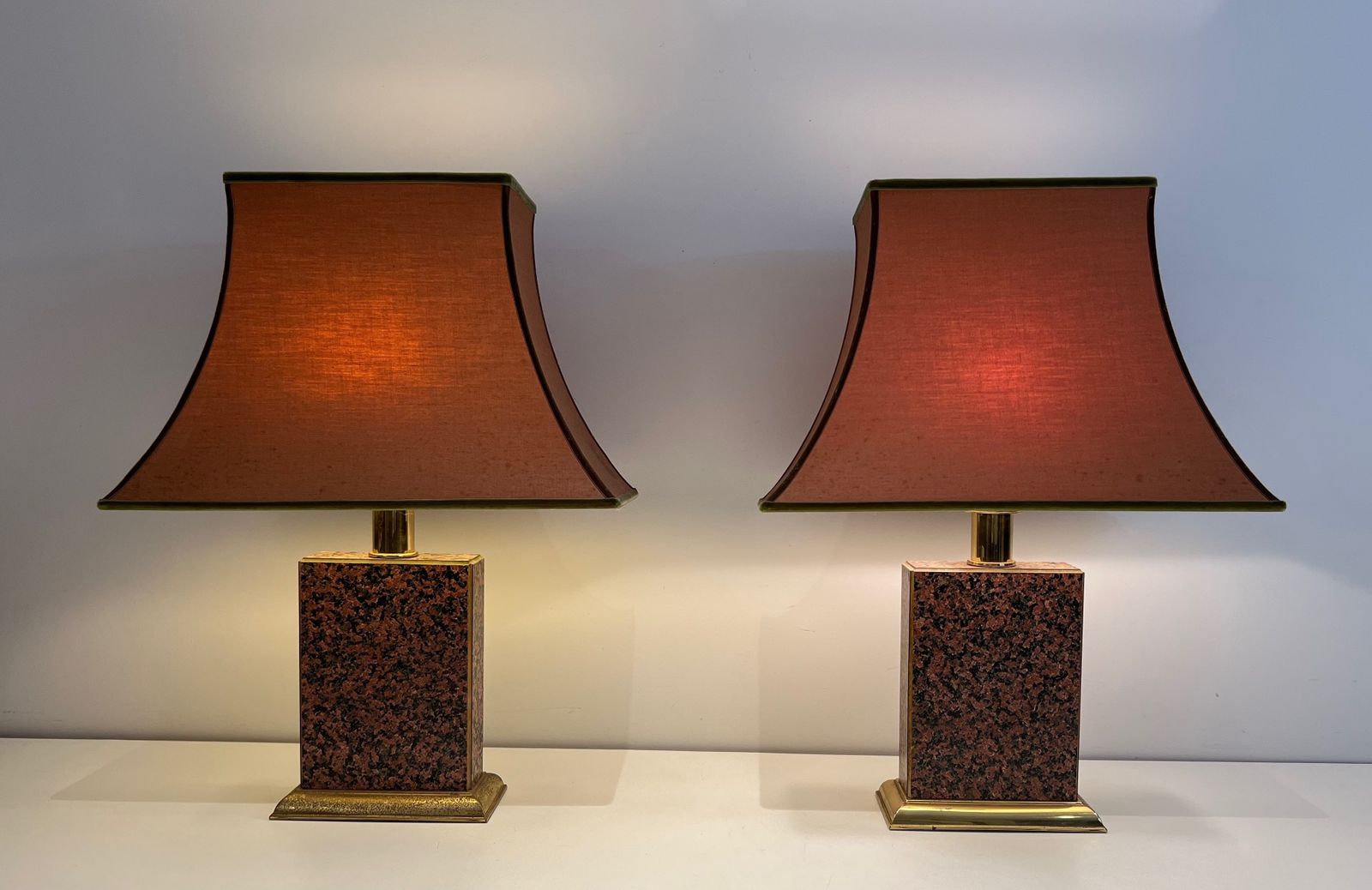 Pair Of Chinese Lamps In Printed Wood And Gilded Metal And Pagoda Lampshade