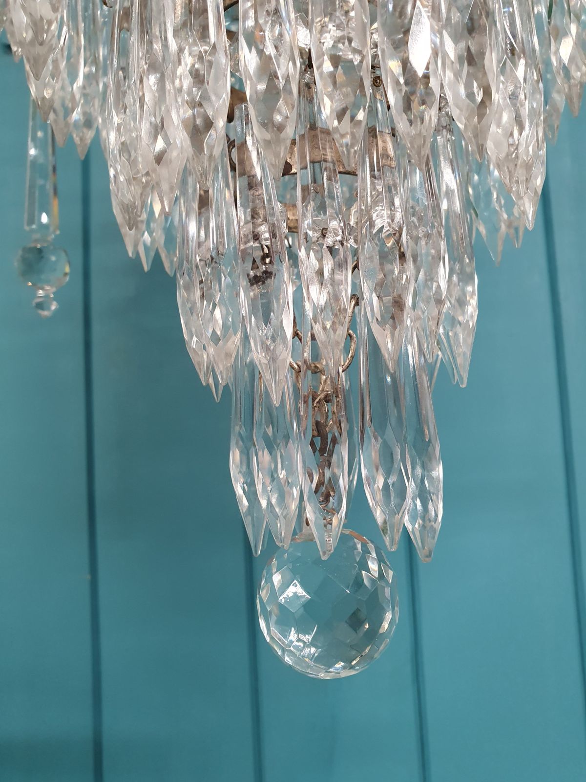 Early 20th Century Swag Chandelier With Cherubs Finished With Spikes photo for sale