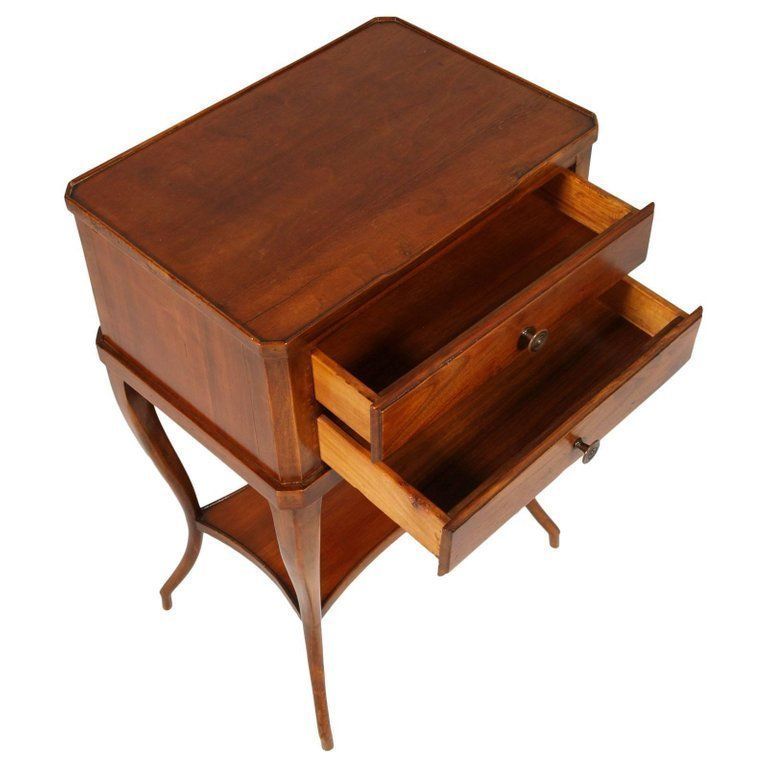 Early 20th Century French Louis XVI Table, Cabinet Nightstand In Walnut Polished photo 2899.12