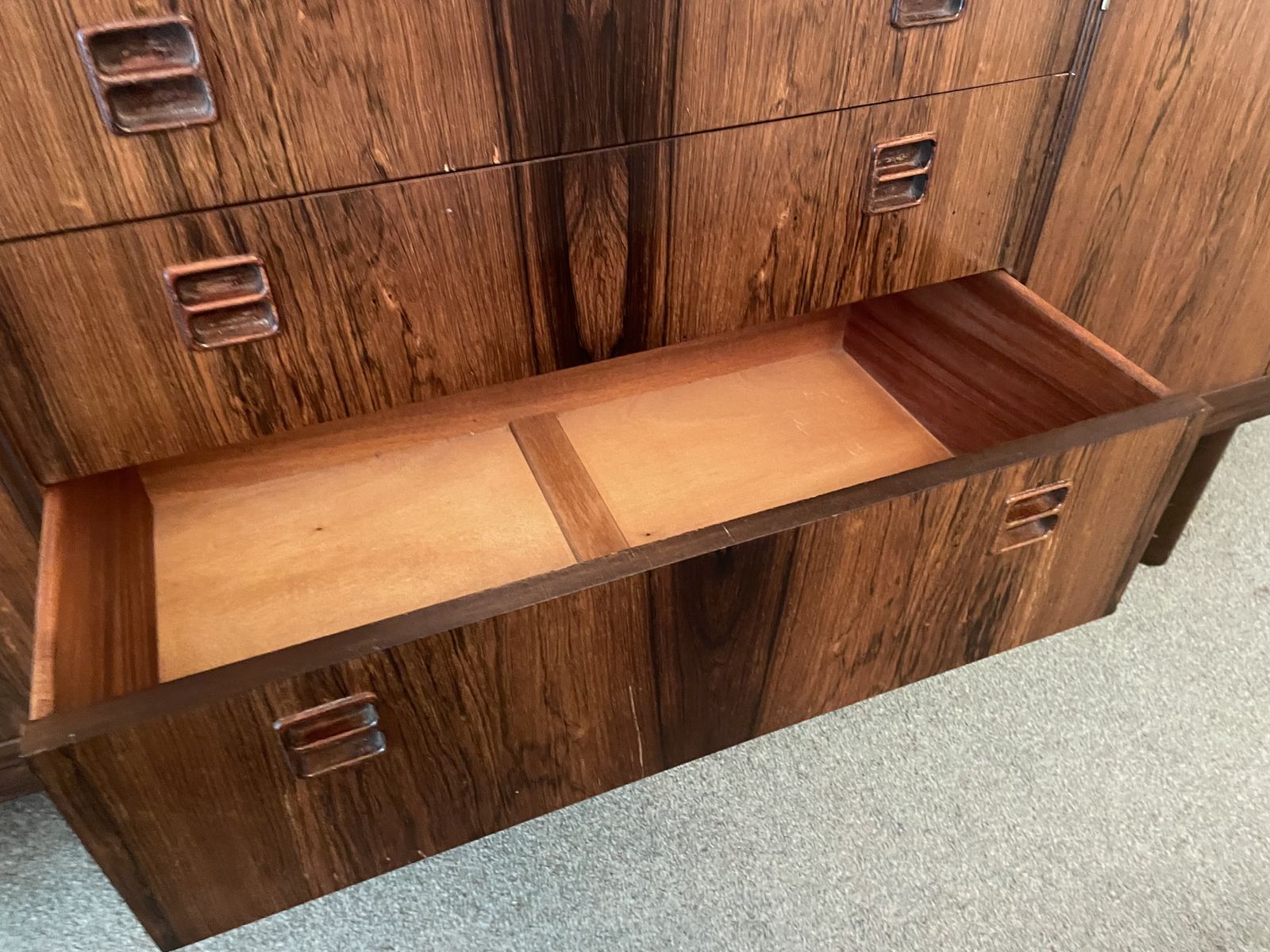 Beithcraft Rare Rosewood Sideboard By Guille / Van Rossi Mid Century photo vinterior