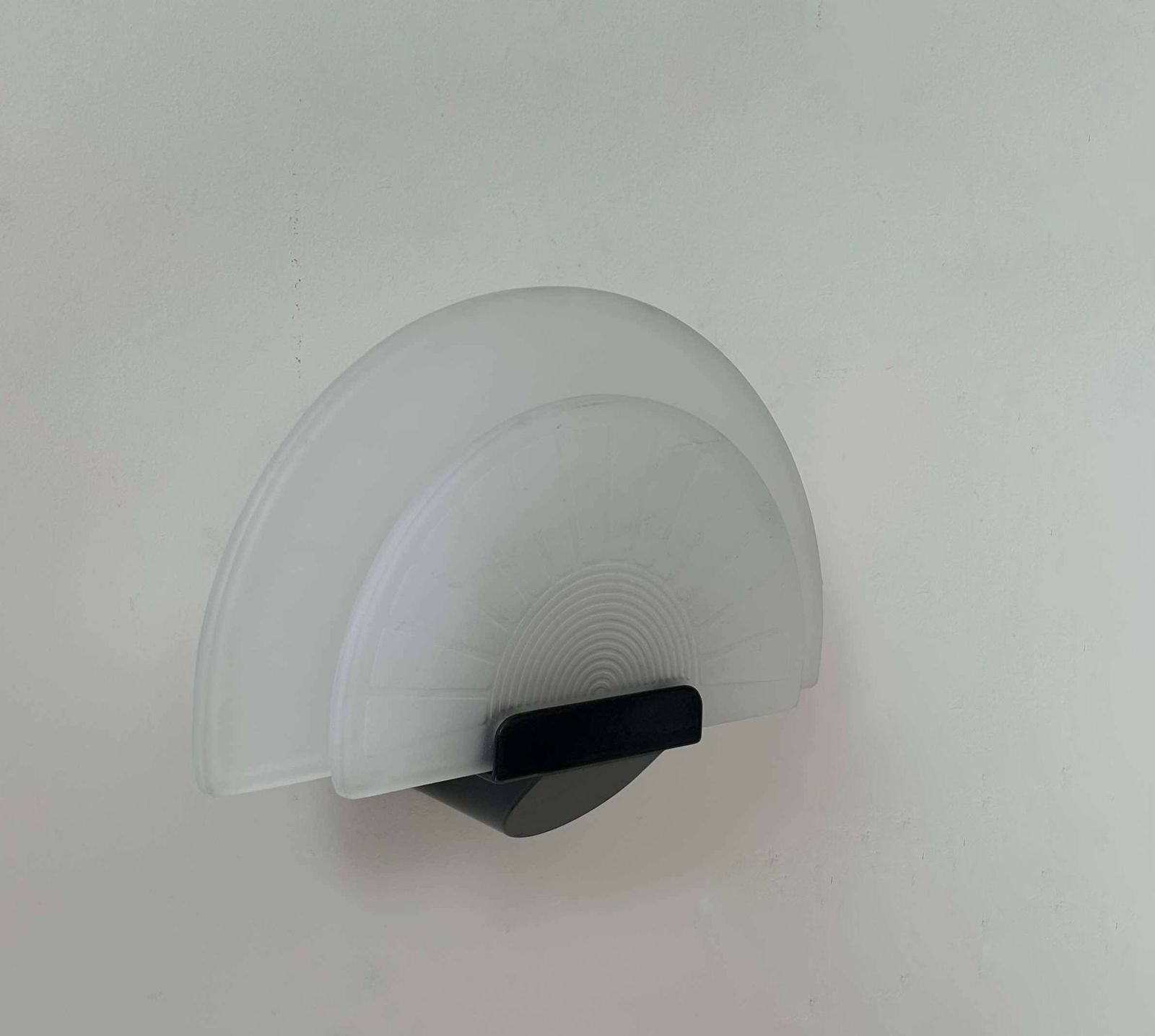 photo furniture Vintage Wall Lamp "Diva" Ezio Didone For Arteluce, Sandblasted Glass And Black Metal