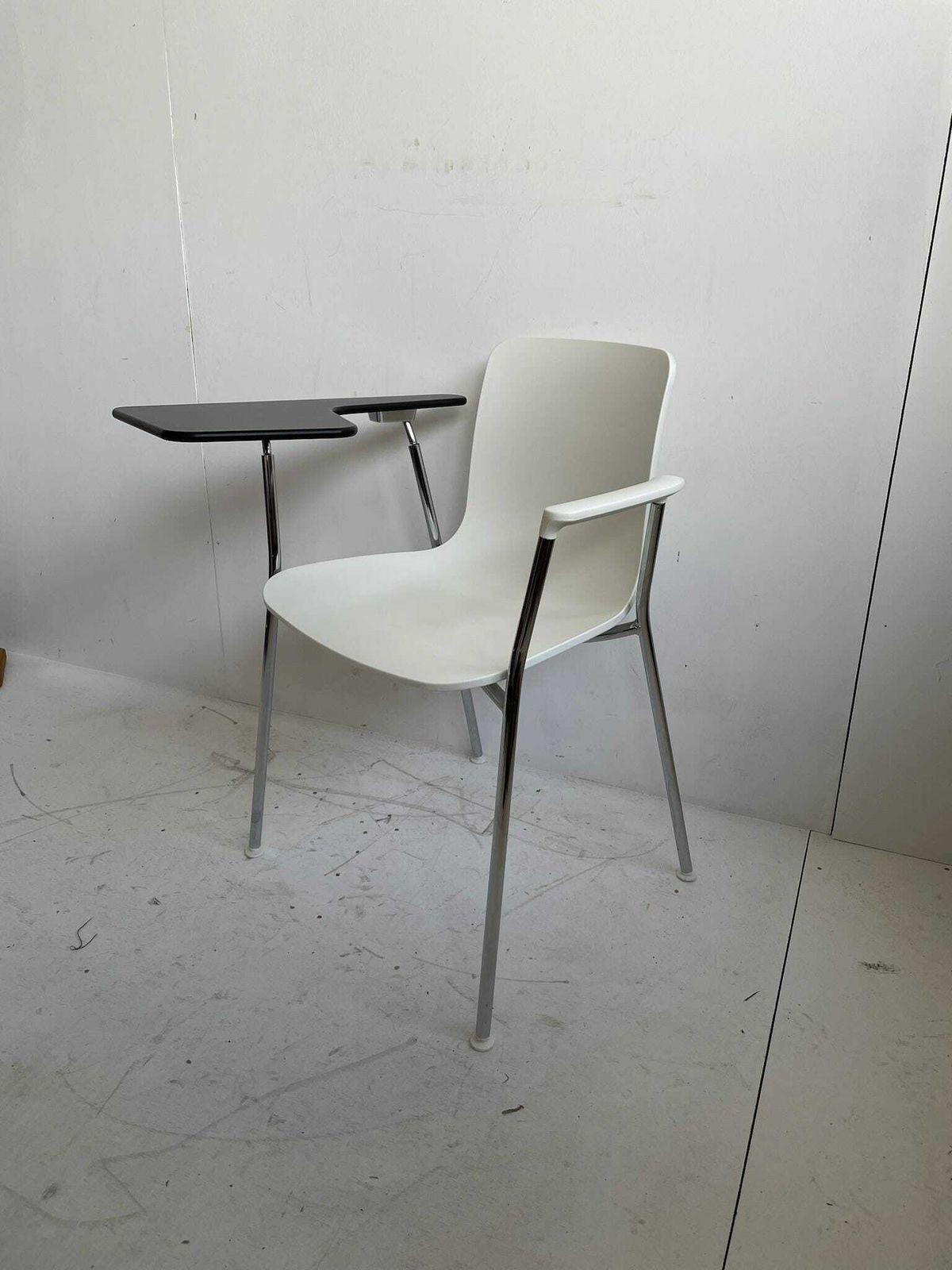 Hal Tube White Office Chair By Jasper Morrison For Vitra With Black Flip Table photo for sale