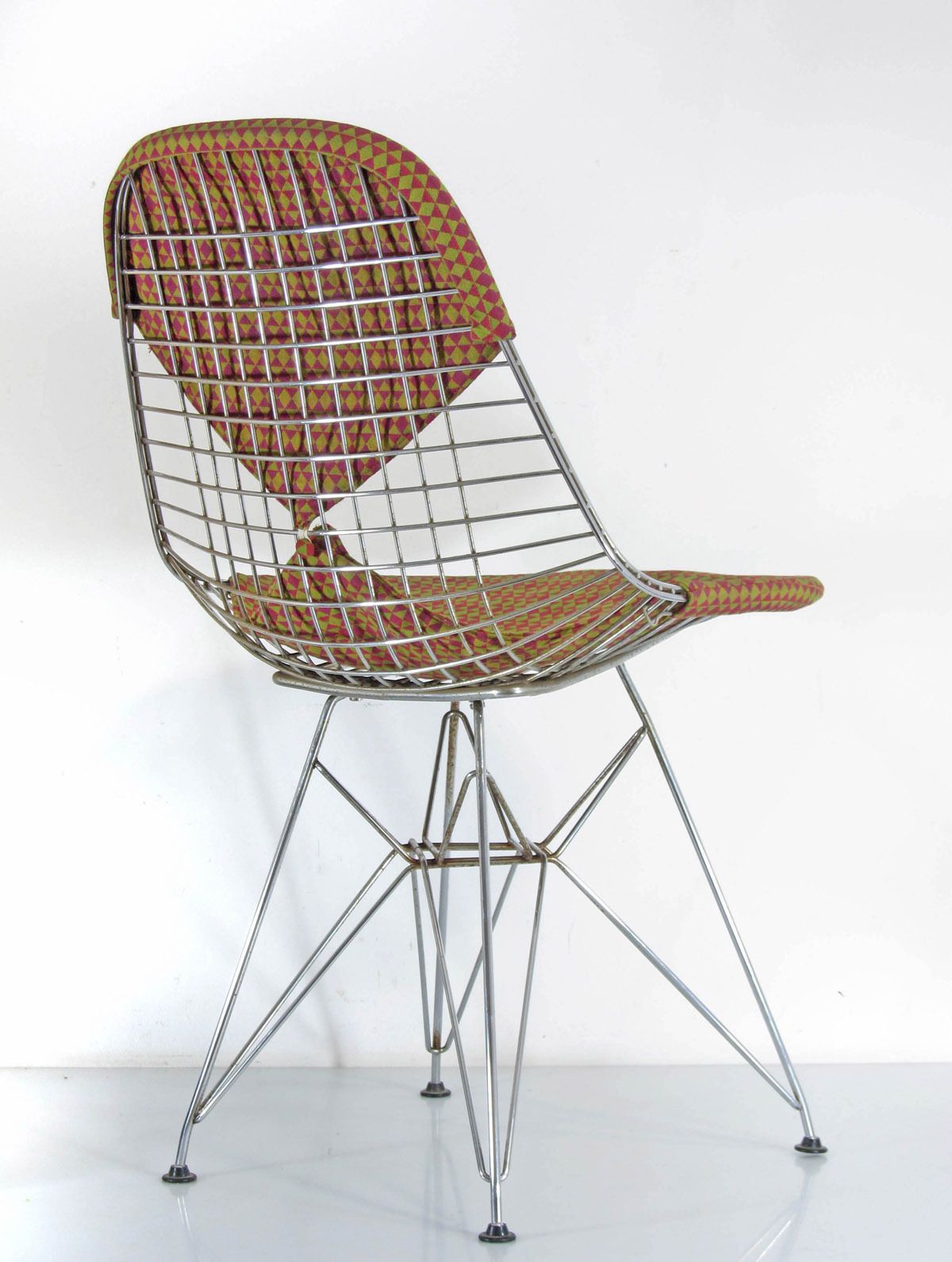 Charles Eames Dkr 2, Alexander Girard Fabric, Wire Chair photo Furniture