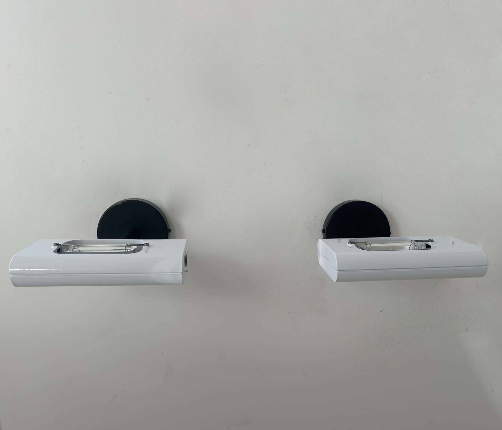 Pair Of Aton Gismondi Wall Lights, For Artemide Italy 1982 photo for sale