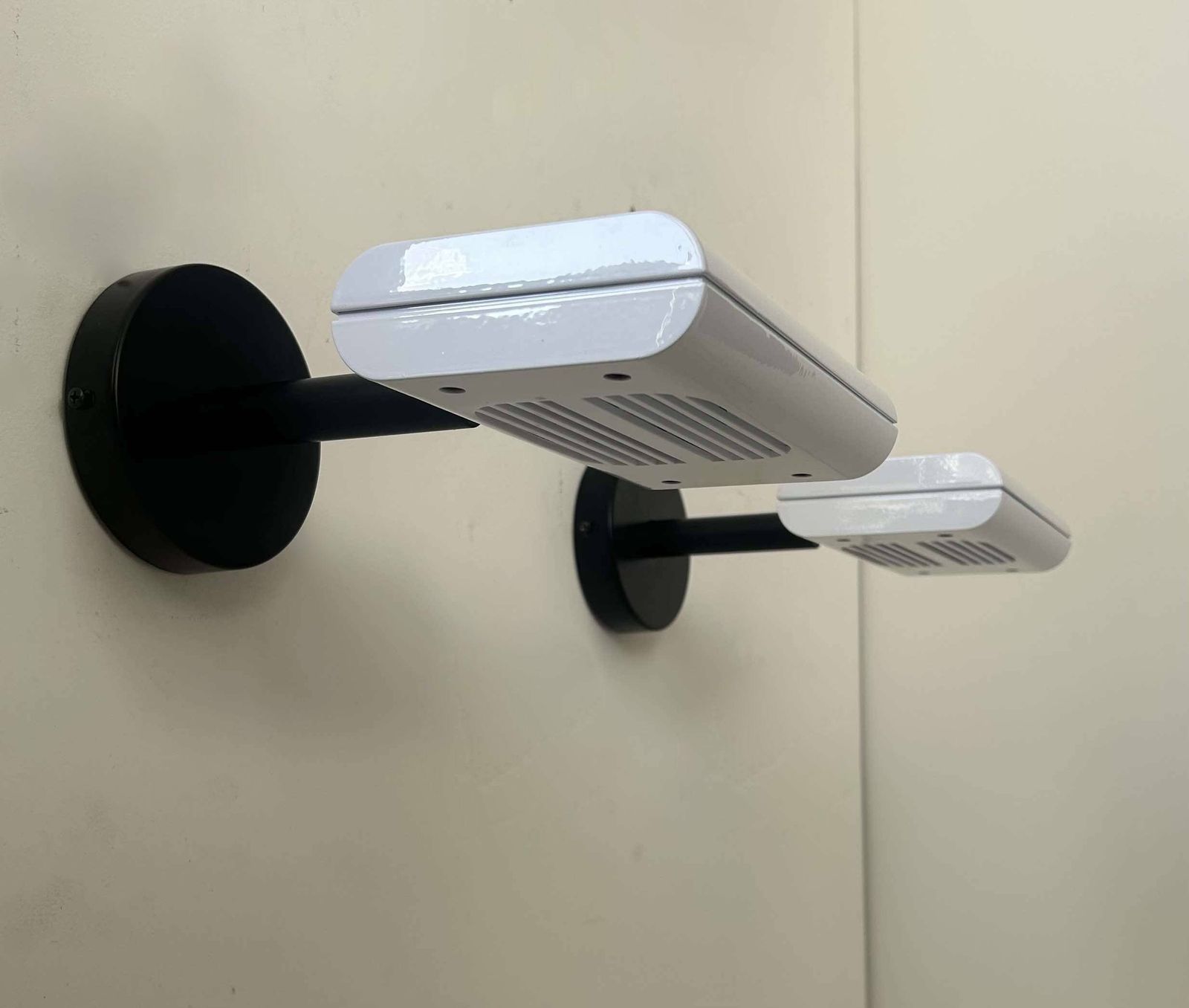 photo vinterior Pair Of Aton Gismondi Wall Lights, For Artemide Italy 1982