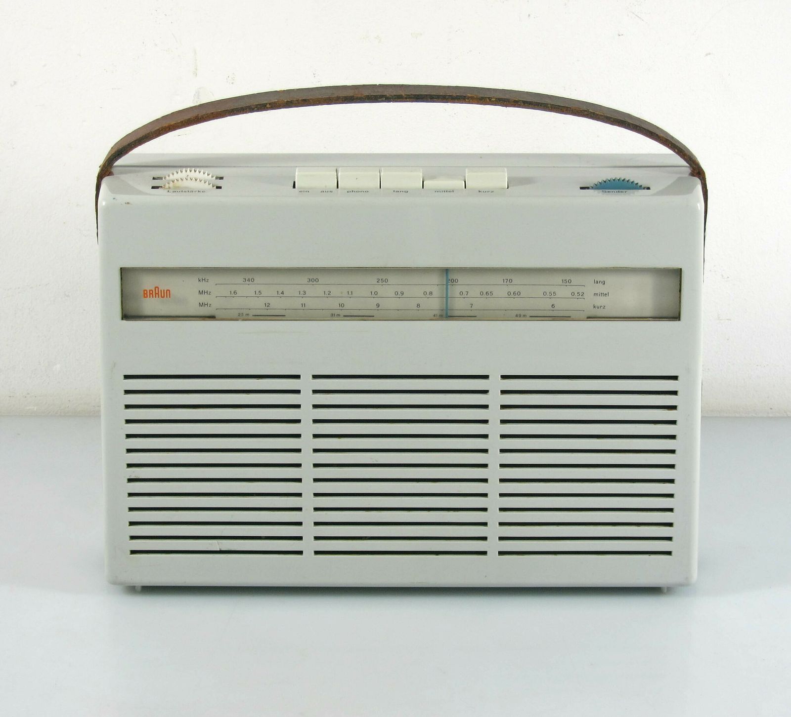 Dieter Rams For Braun – Transistor 2k 1960 Radio photo vinterior