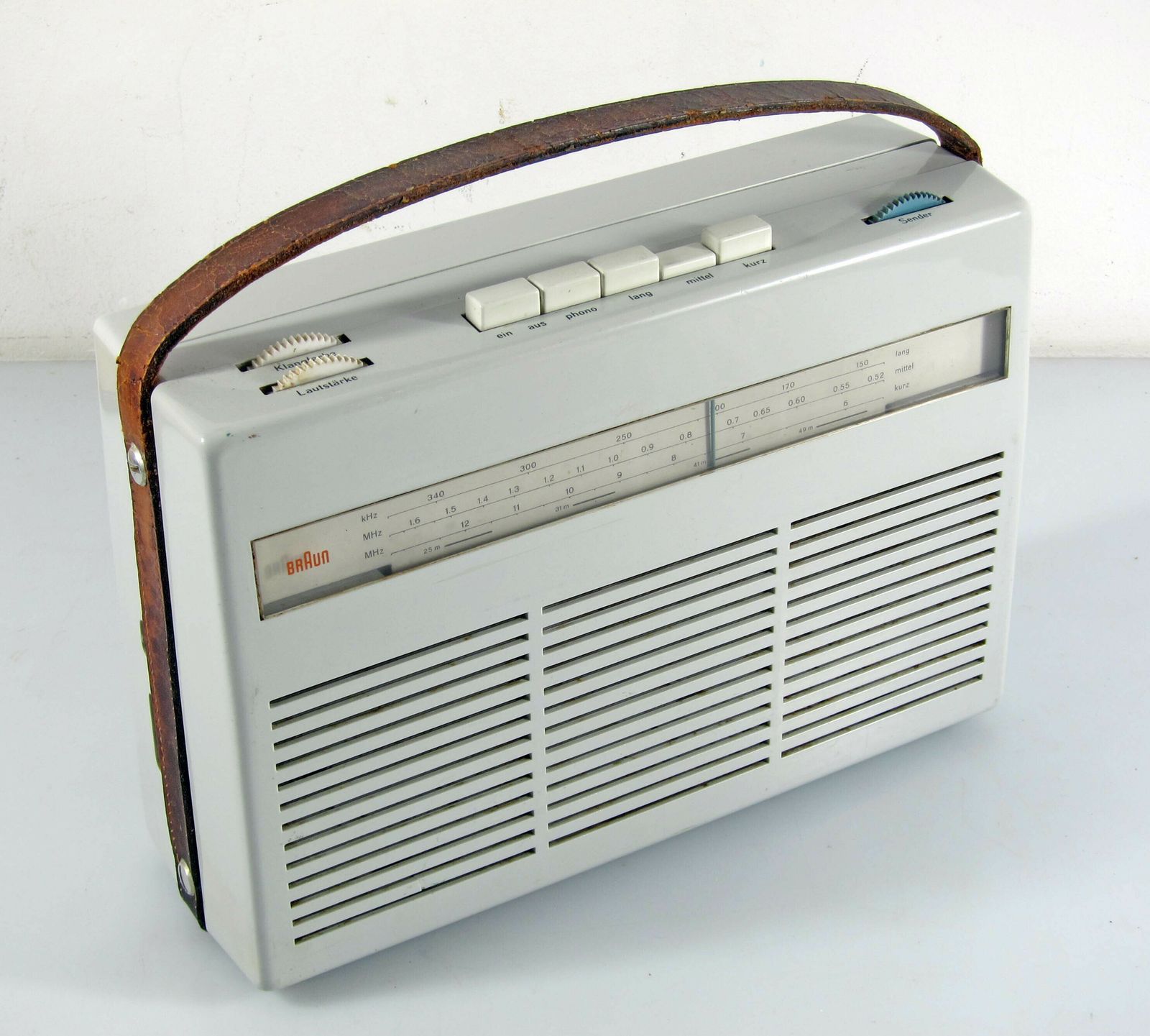 Dieter Rams Voor Braun – Transistor 2k 1960 Radio photo vintage