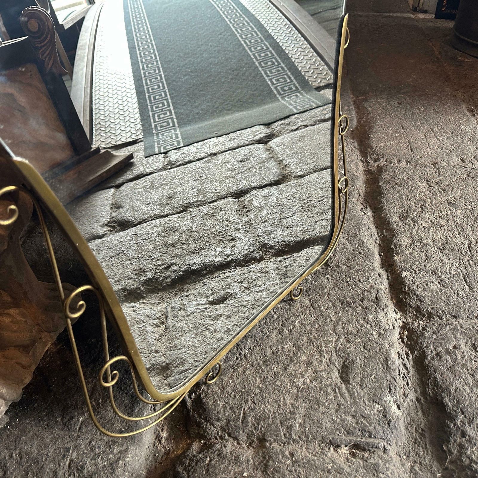 1950s Gio Ponti Style Mid Century Modern Brass And Glass Wall Mirror photo vinterior
