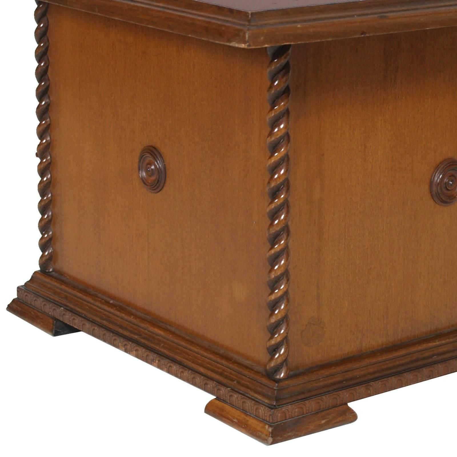 1970s Bar Cabinet Or Center Coffee Table, Doro Cundo Manner photo 1935.6399999999999