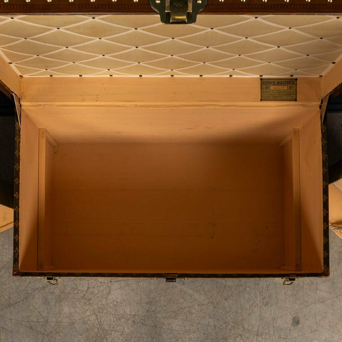 photo for sale 20thc Louis Vuitton Courier Trunk In Monogram Canvas, France C.1930