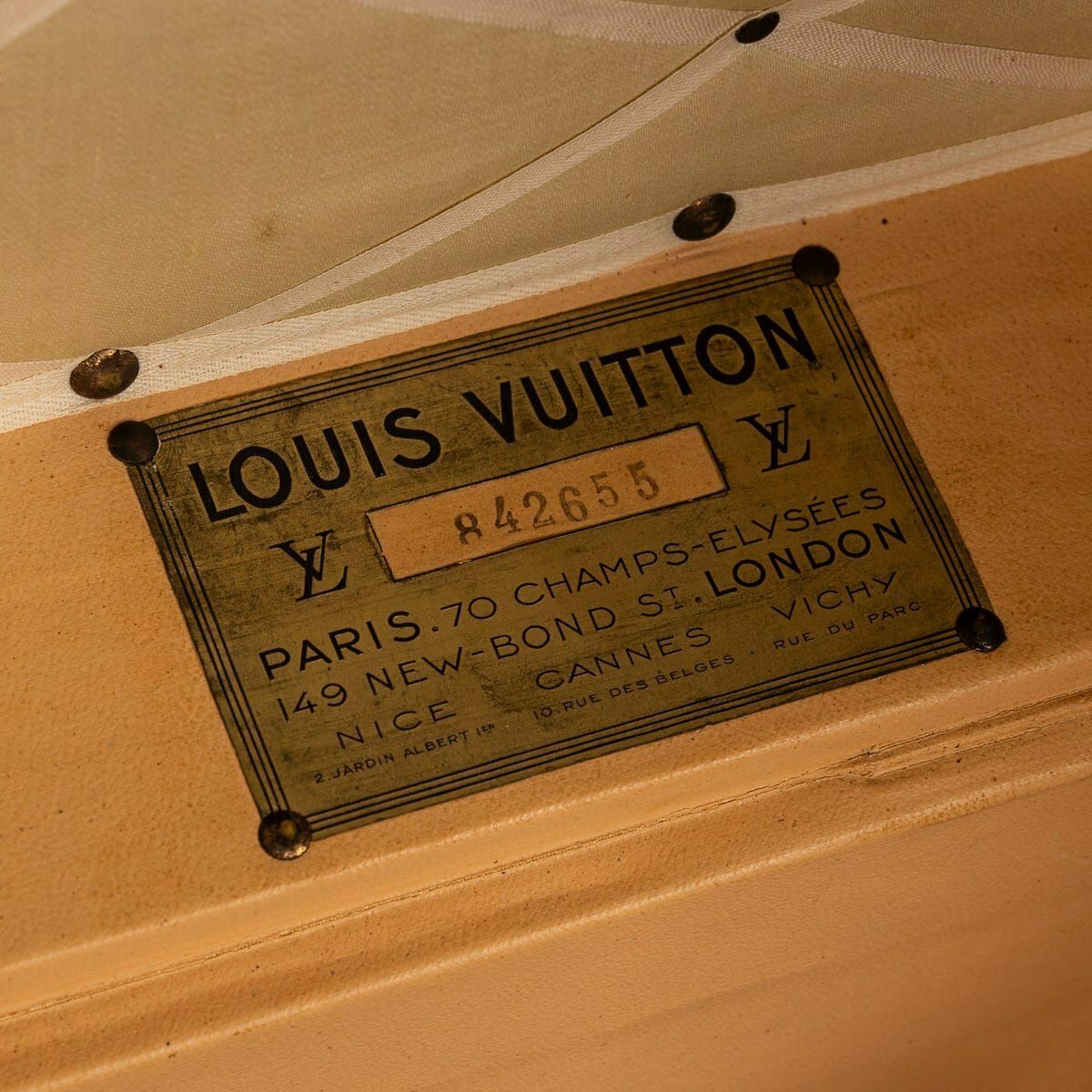 24995.0 20thc Louis Vuitton Courier Trunk In Monogram Canvas, France C.1930 photo