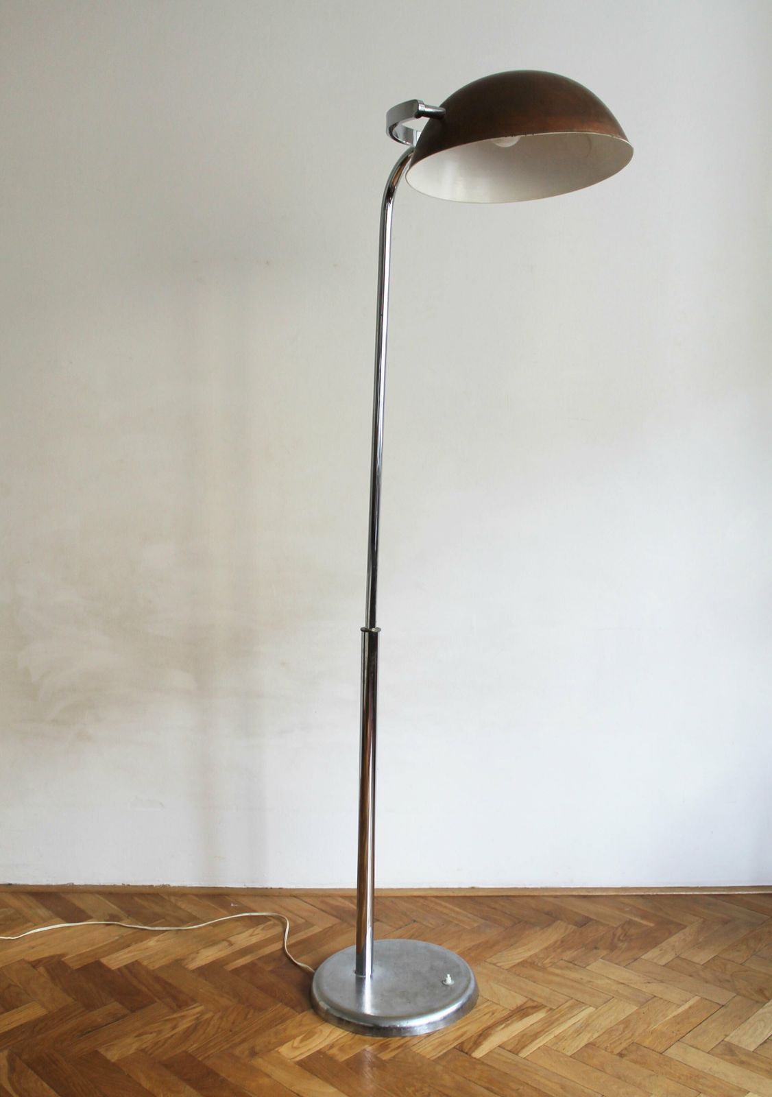 1930's Modernist Floor Lamp, 1930s photo vinterior