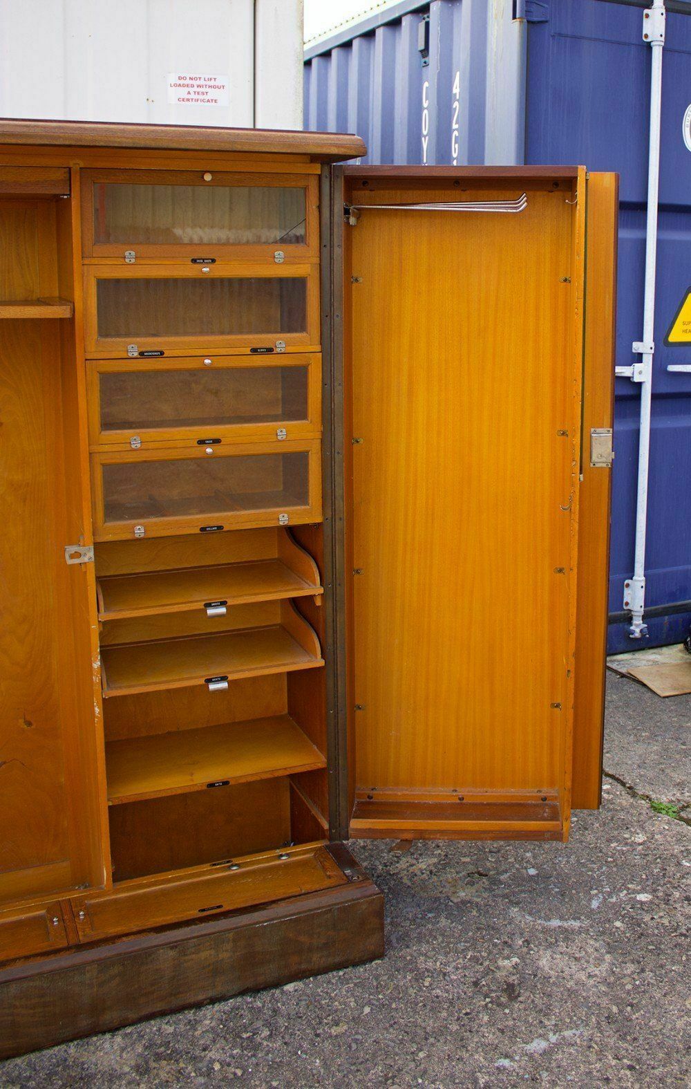 An Art Deco Wardrobe photo vinterior