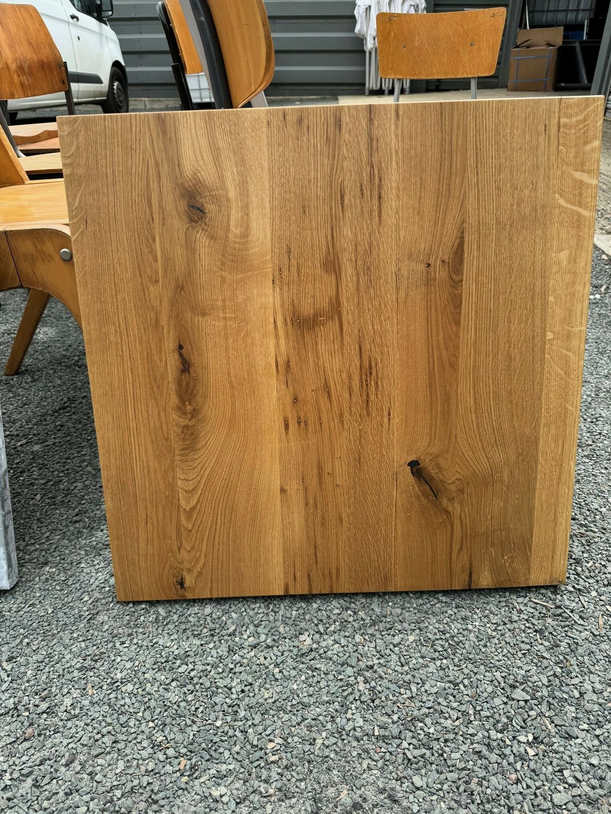 Solid Oak Table Top: Natural Beauty, Durable Design