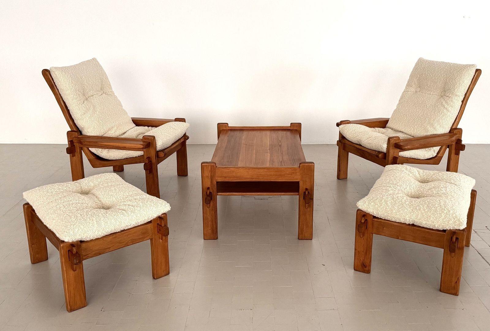 Italian Country Living Room Set In Solid Oak With New Bouclé Upholstery, 1970s, Set Of 5 Pcs. photo vintage