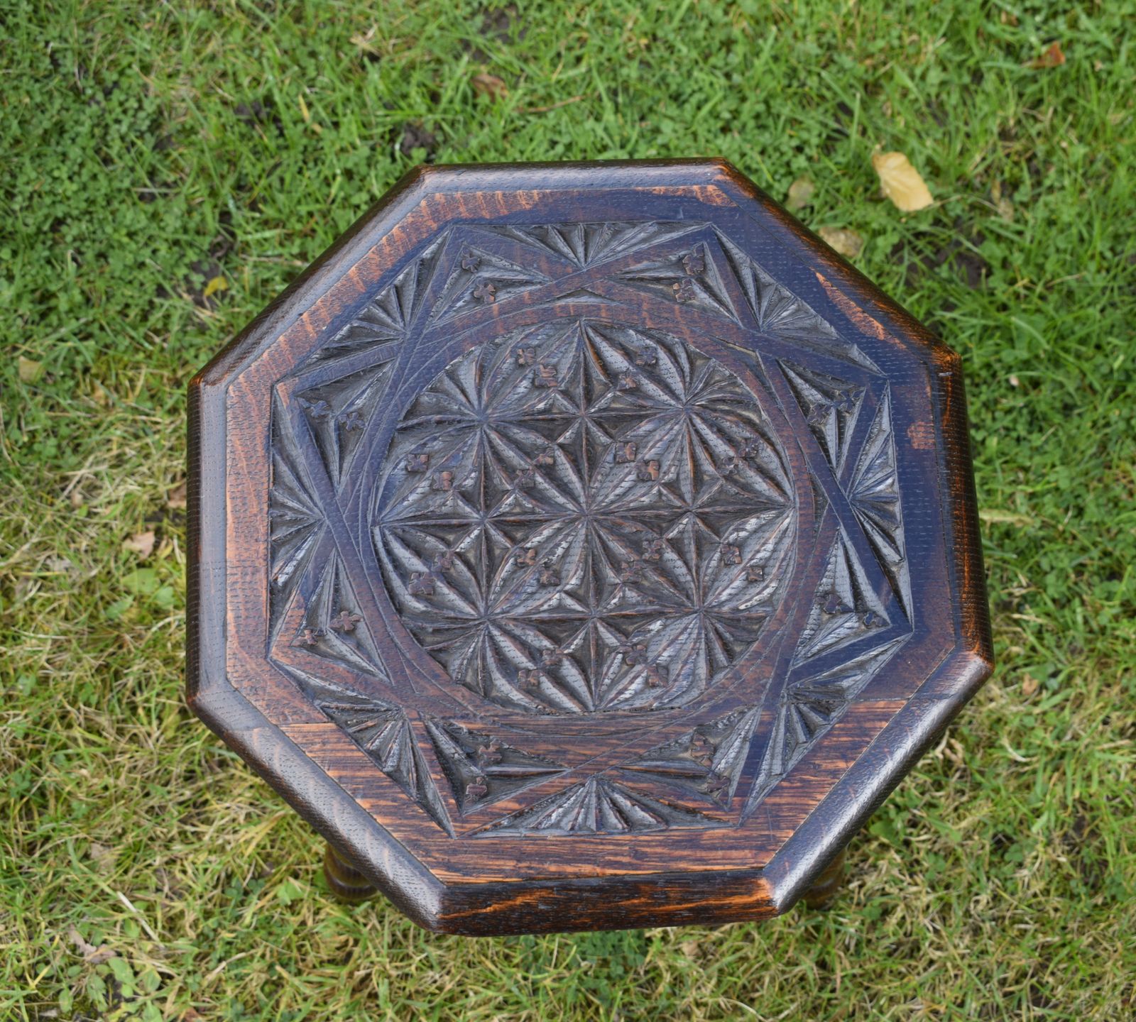 Octagonal Bobbin Turned Table, 1900s photo buy