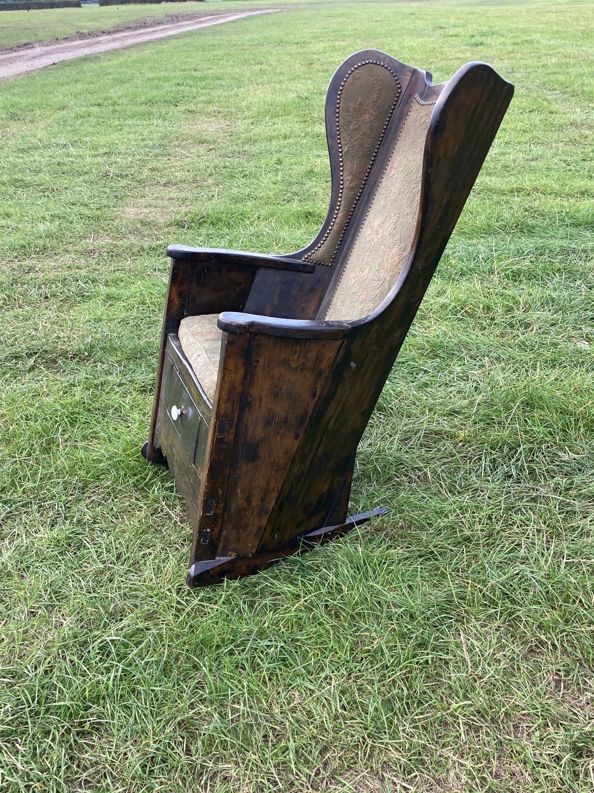 1400.0 1800s Pine Lambing Chair photo