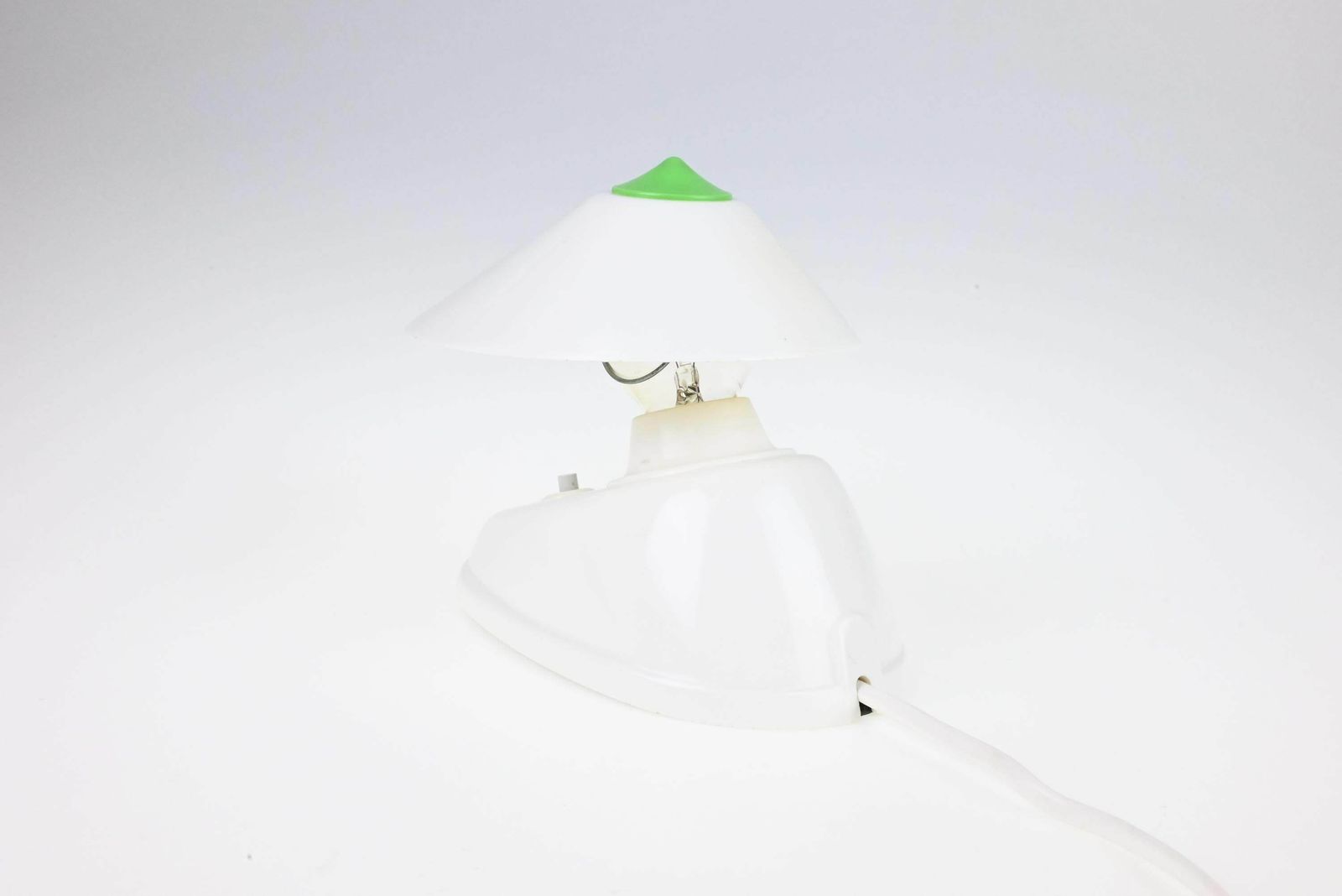 Bauhaus Lamp, Bakelite Lamp, Desk Lamp, Desk Light, Bedside Lamp, Art Deco Lamp, Art Deco Light, Art Deco Lighting, Bauhaus, Type 11641 photo vinterior