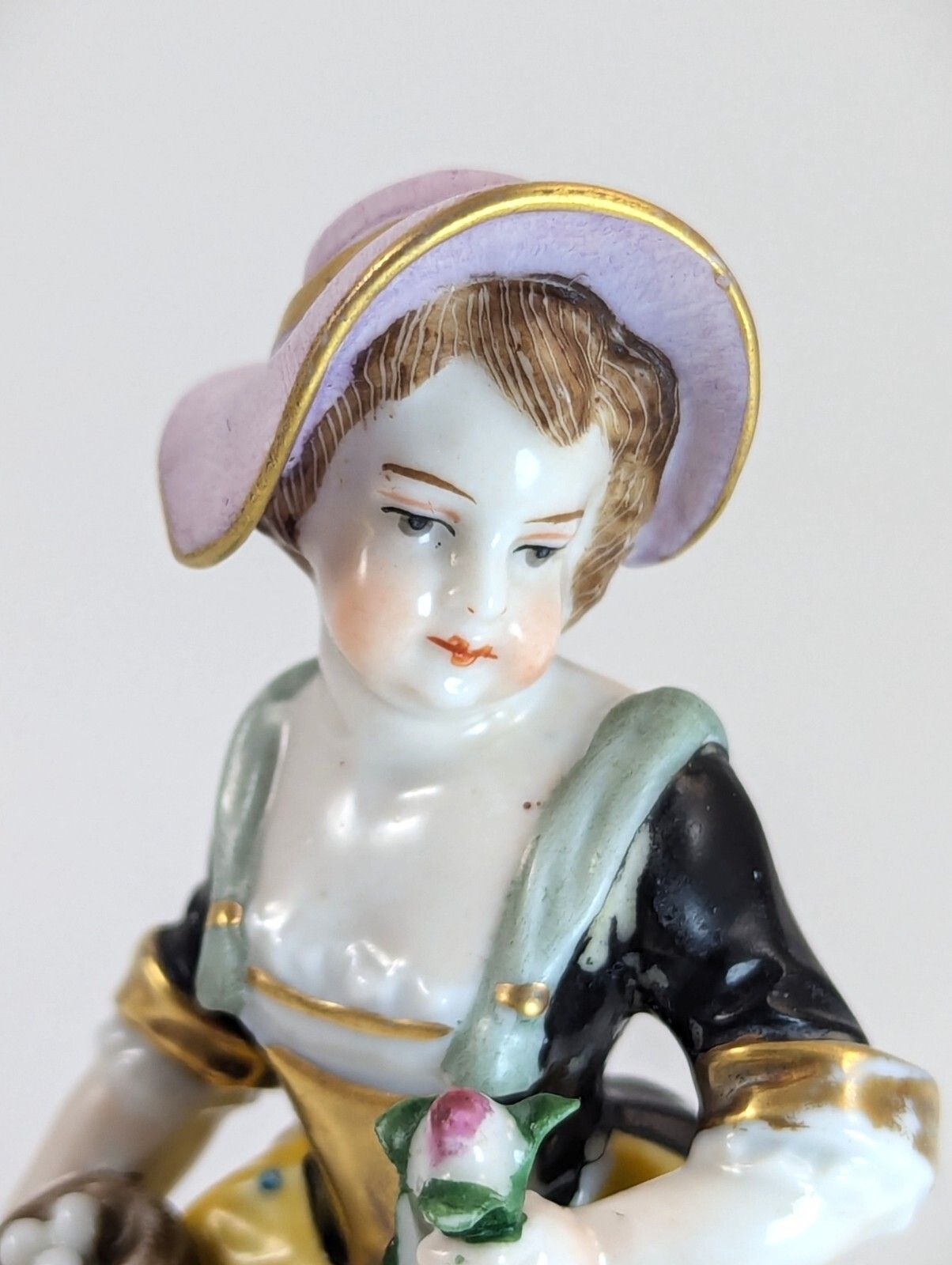 photo furniture Antique Porcelain Figurines Of Farmer And Gardener, In Chelsea Style, 19th