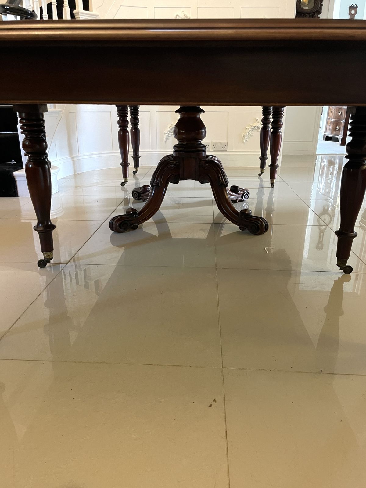 photo furniture Rare Irish 12/14 Seater Metamorphic Antique 19th Century Superb Quality Figured Mahogany Dining Table