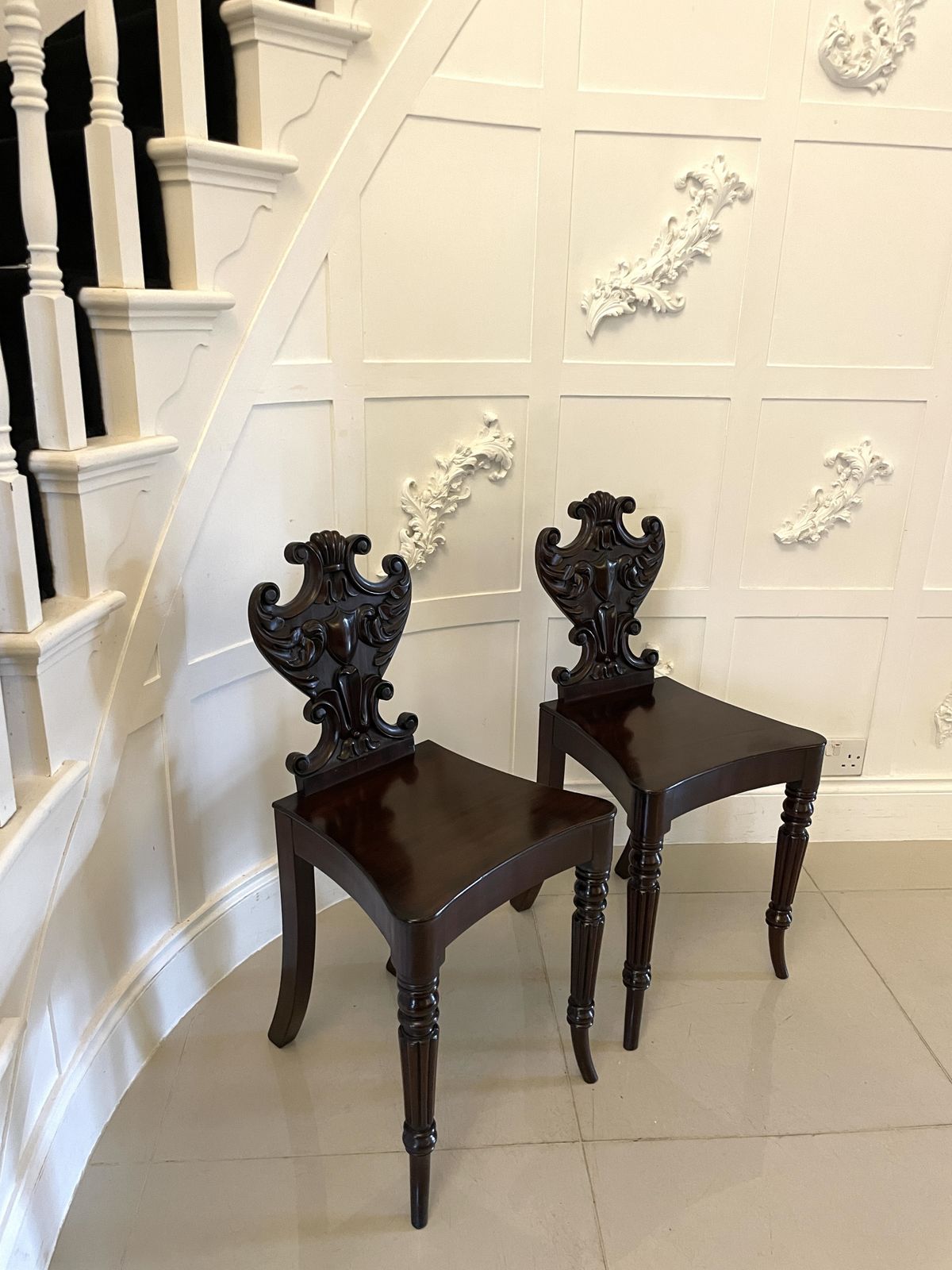 2750.0 Outstanding Quality Pair Of Antique 19th Century Carved Mahogany Hall Chairs photo