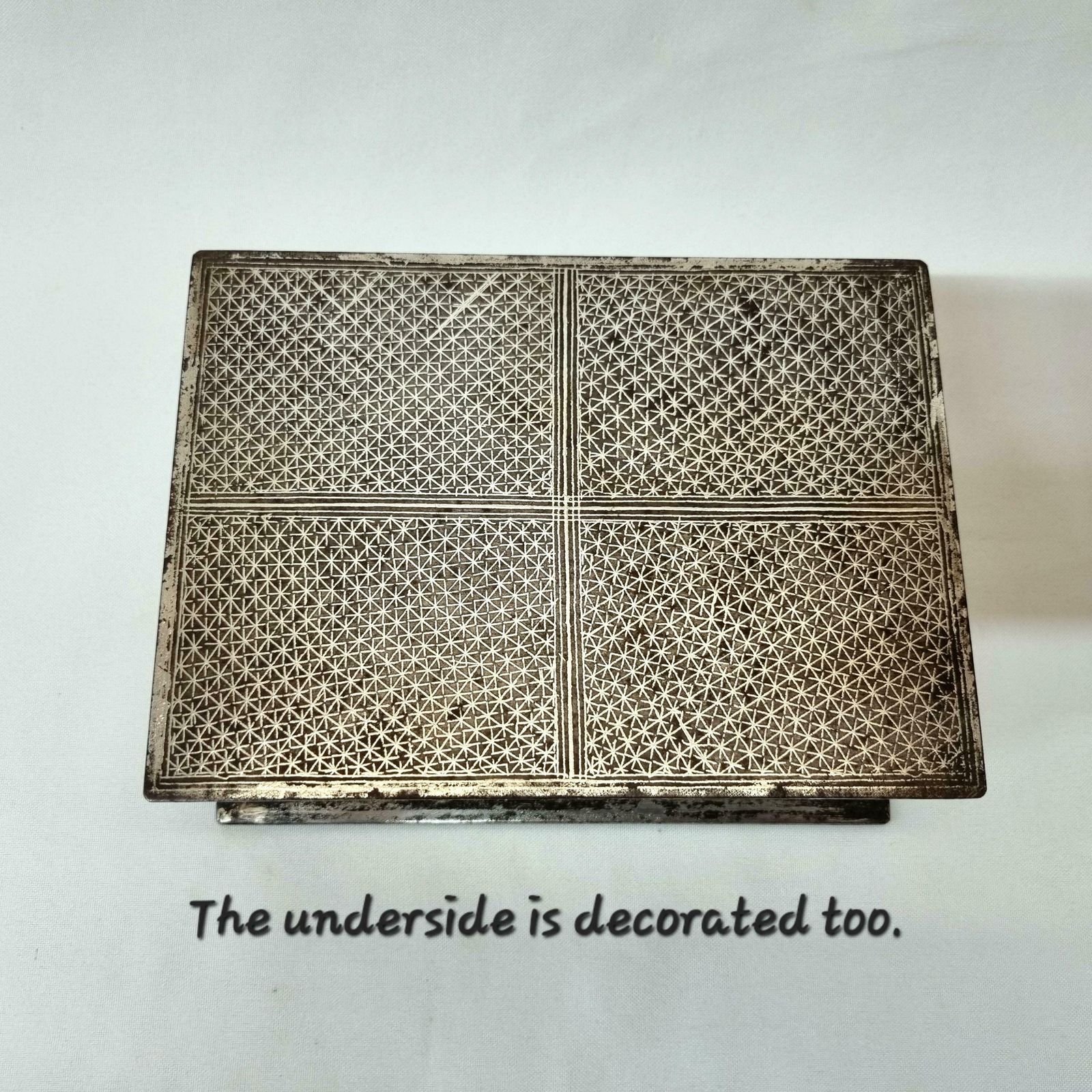 photo furniture A Beautiful Antique Indian Koftgari Ware Oxidised Steel Box Finely And Profusely Inlaid With Gold And Silver, From The Punjab Region.