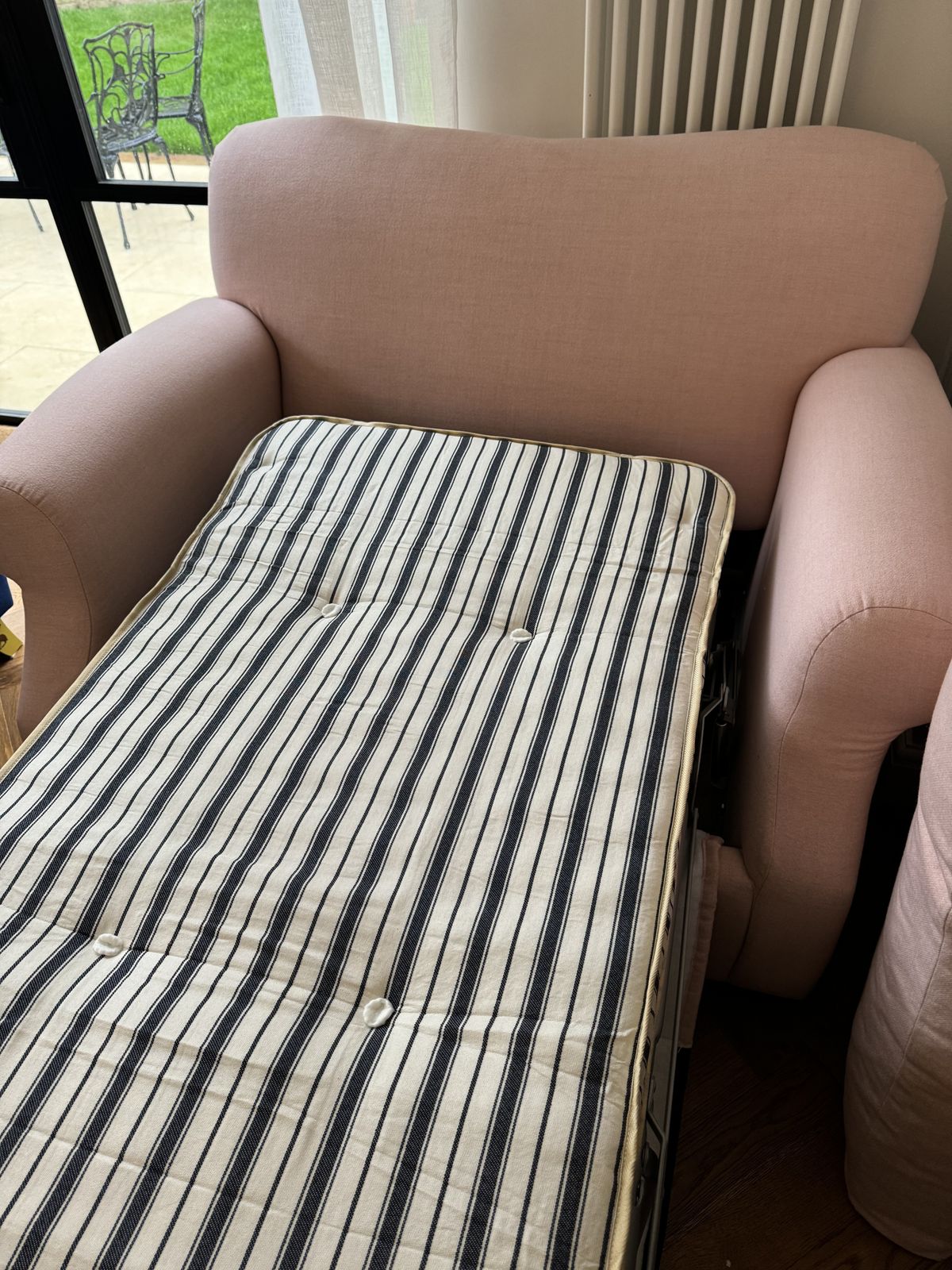 Loaf Snuggle Chair Bed photo for sale