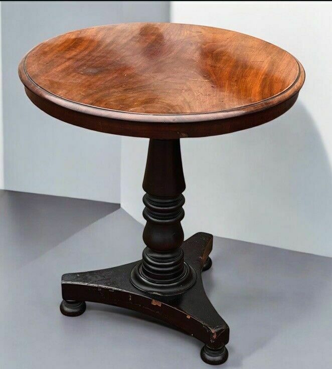 Victorian Mahogany Tilt Top Lamp Table, Side Table