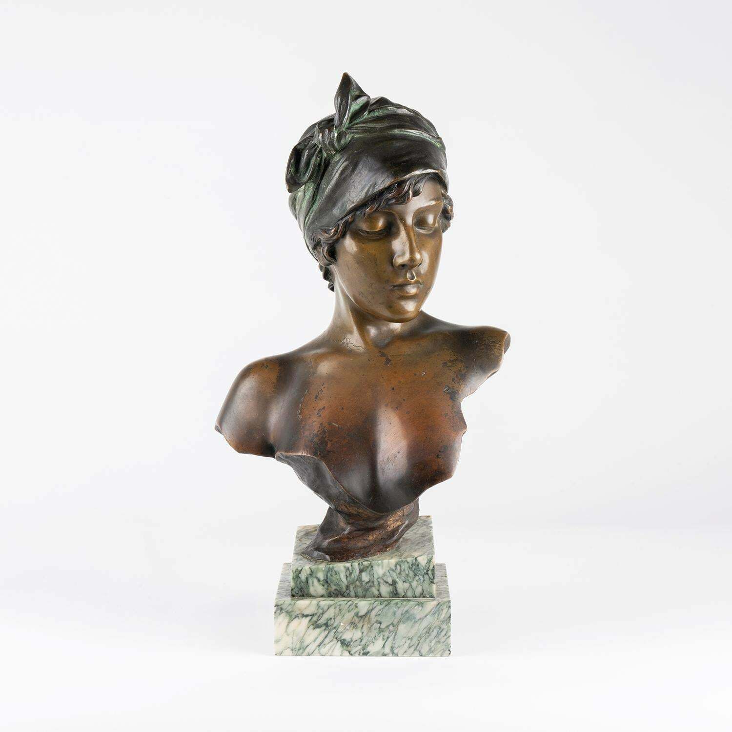 photo furniture Sculpture In Bronze And Marble Base, Art Nouveau Period, Circa 1900.