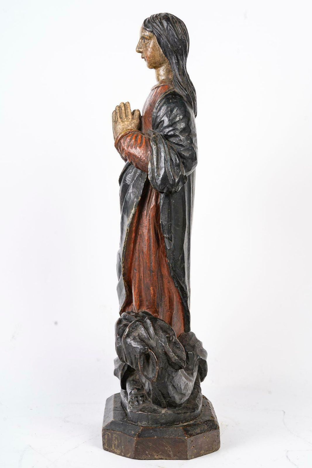 Sculpture In Polychrome Wood Representing Saint Marguerite, 18th Century. photo vintage