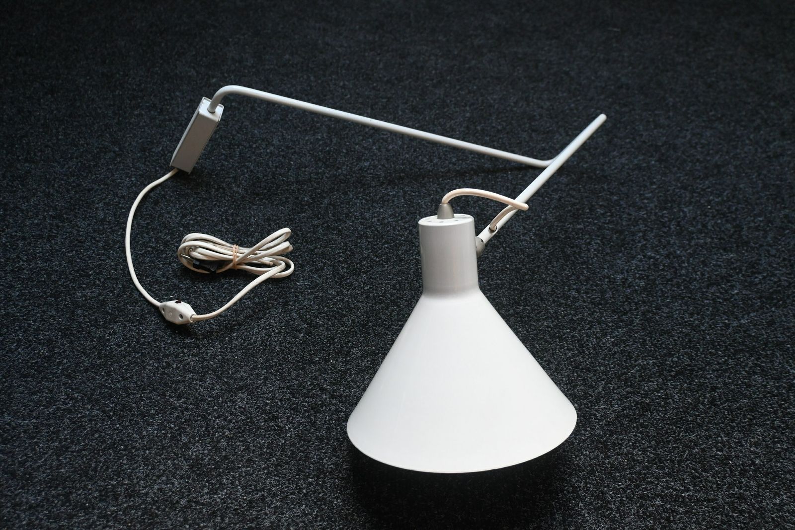 Dutch Paperclip Swingarm Wall Lamp By J.J.M. Hoogervorst For Anvia Almelo, Model Number 7058, 1960s