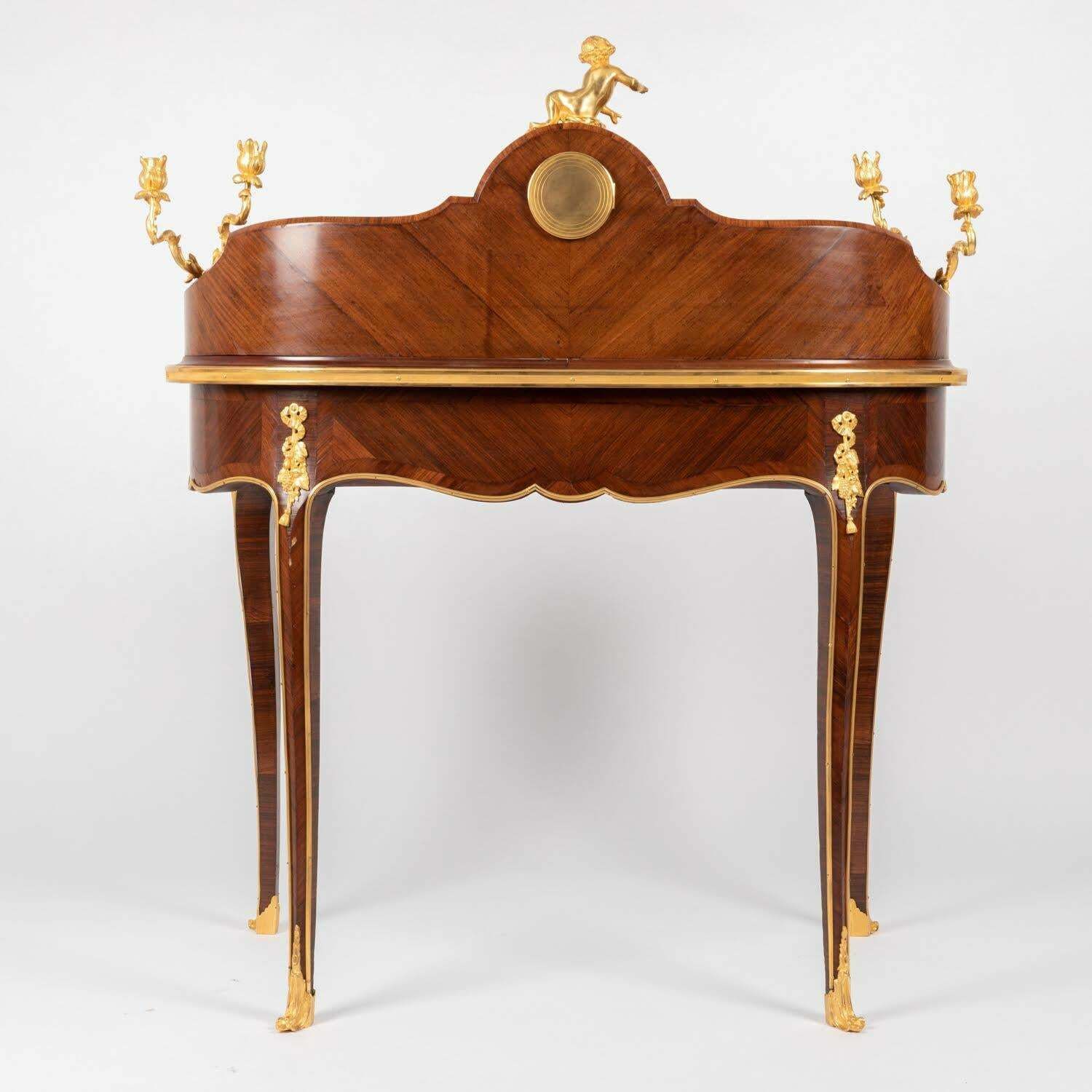 photo vintage A 19th Century Lady's Desk In Marquetry And Gilt Bronze, Louis XV Style.