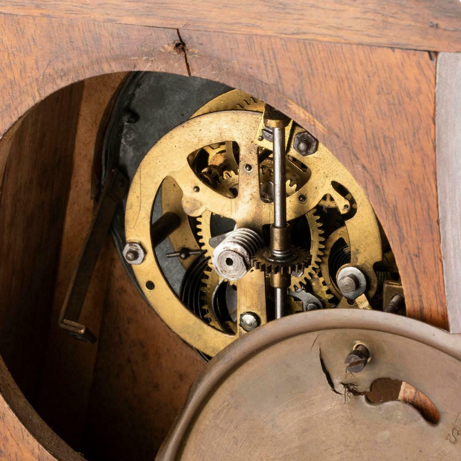 photo vinterior 19th Century Clock Surmounted By A Globe, Napoleon III Period.