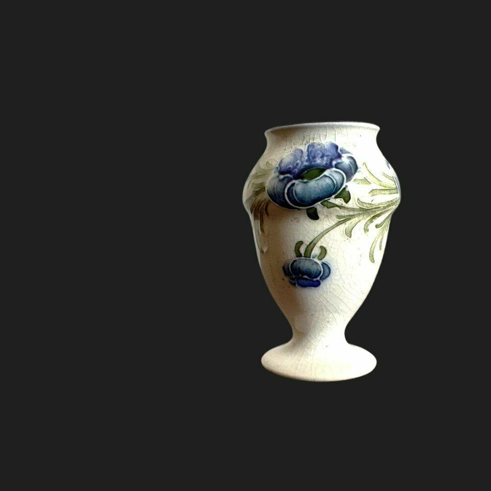 William Moorcroft Vase, 1900s, Antique photo furniture