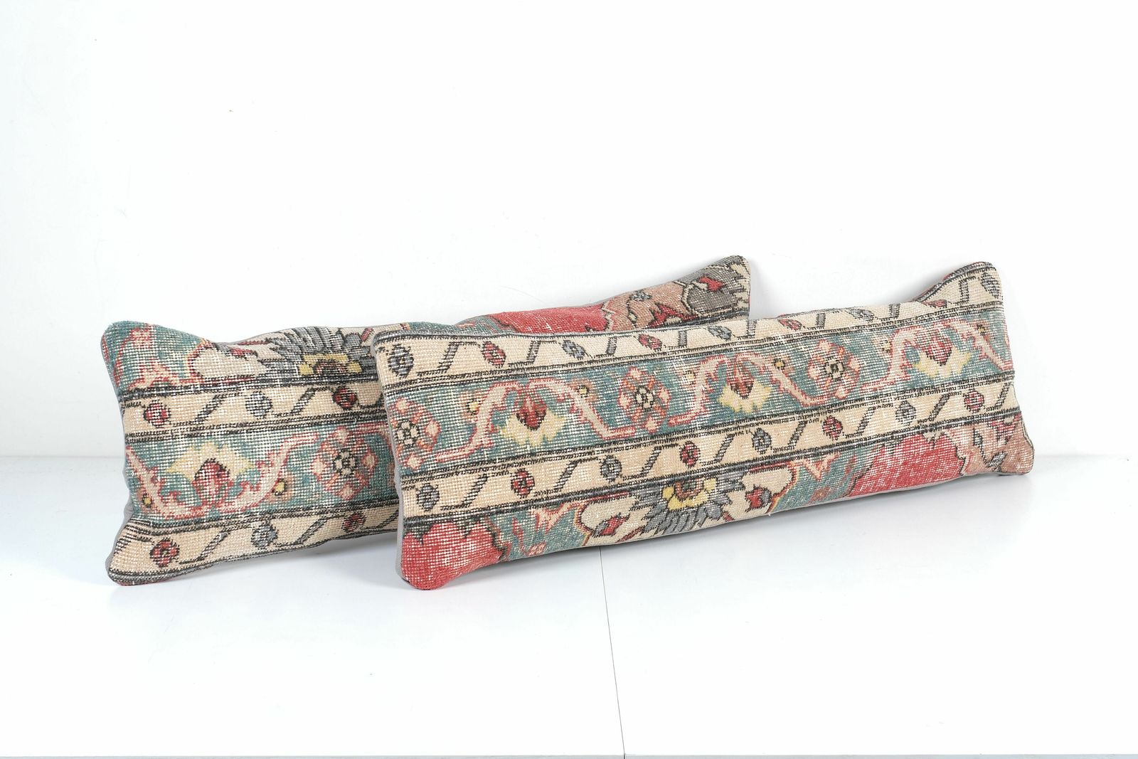 Blue Floral Turkish Oushak Rug Pillow Cover, Queen Boho Woven Bedding Carpet Pillow Cover photo Textiles