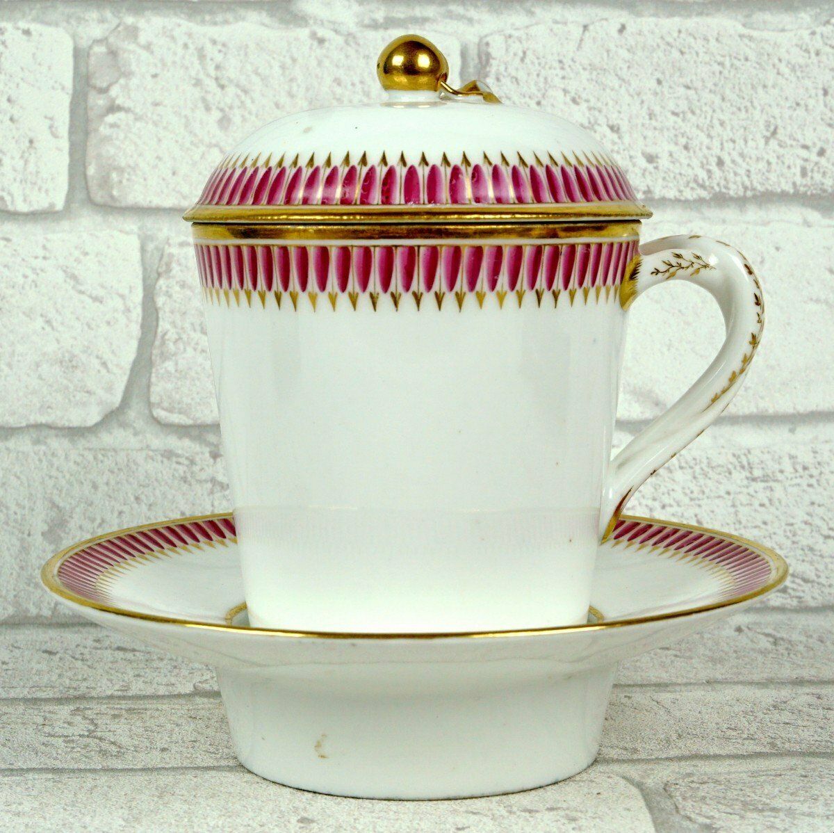 Covered Trembleuse Cup And Saucer In Paris Porcelain   Late 18th Century photo furniture