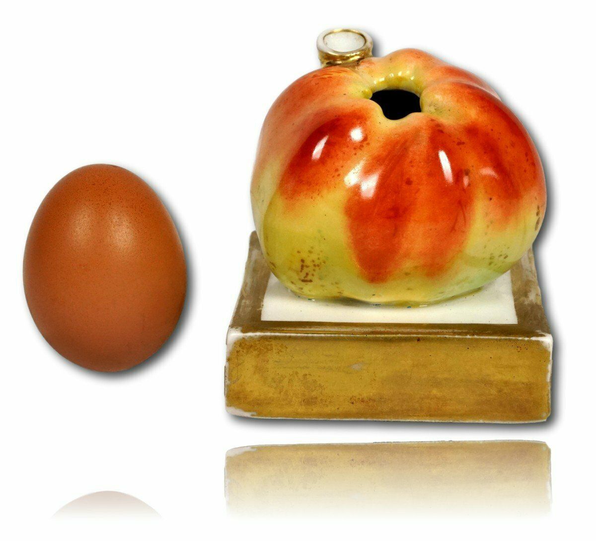Curious Trompe L'oeil Inkwell In The Shape Of An Apple In Paris Porcelain   Early 19th Century